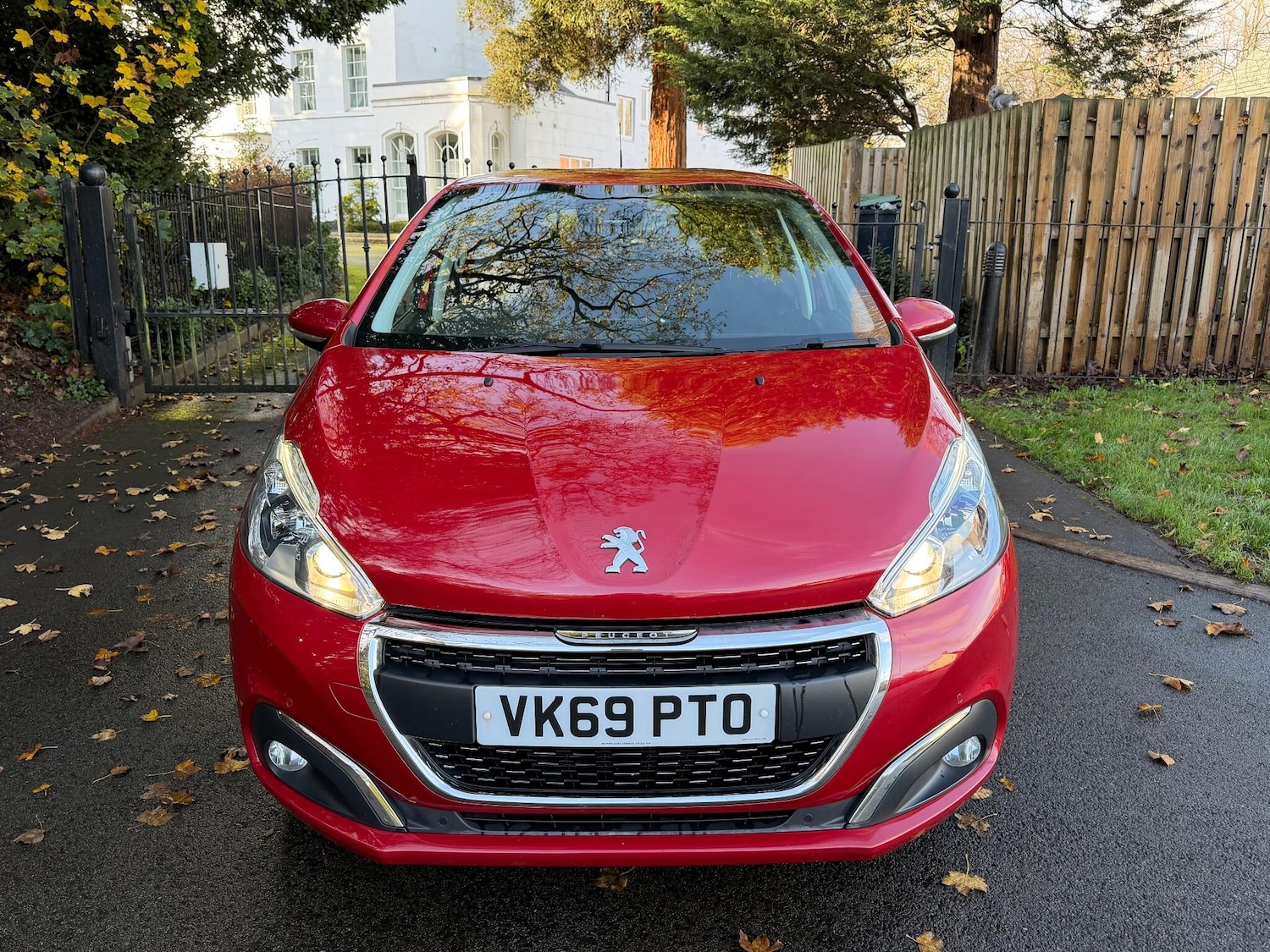 Used Peugeot 208 for sale - 76995437: Photo 2