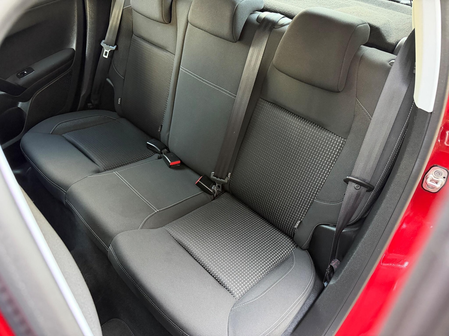 Used Peugeot 208 for sale - 76995437: Photo 23