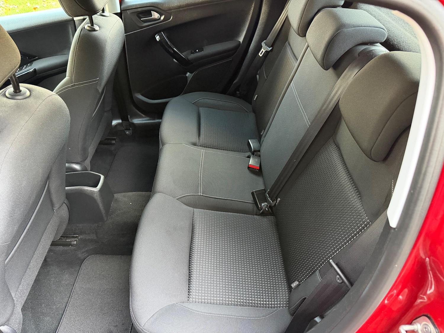 Used Peugeot 208 for sale - 76995437: Photo 24