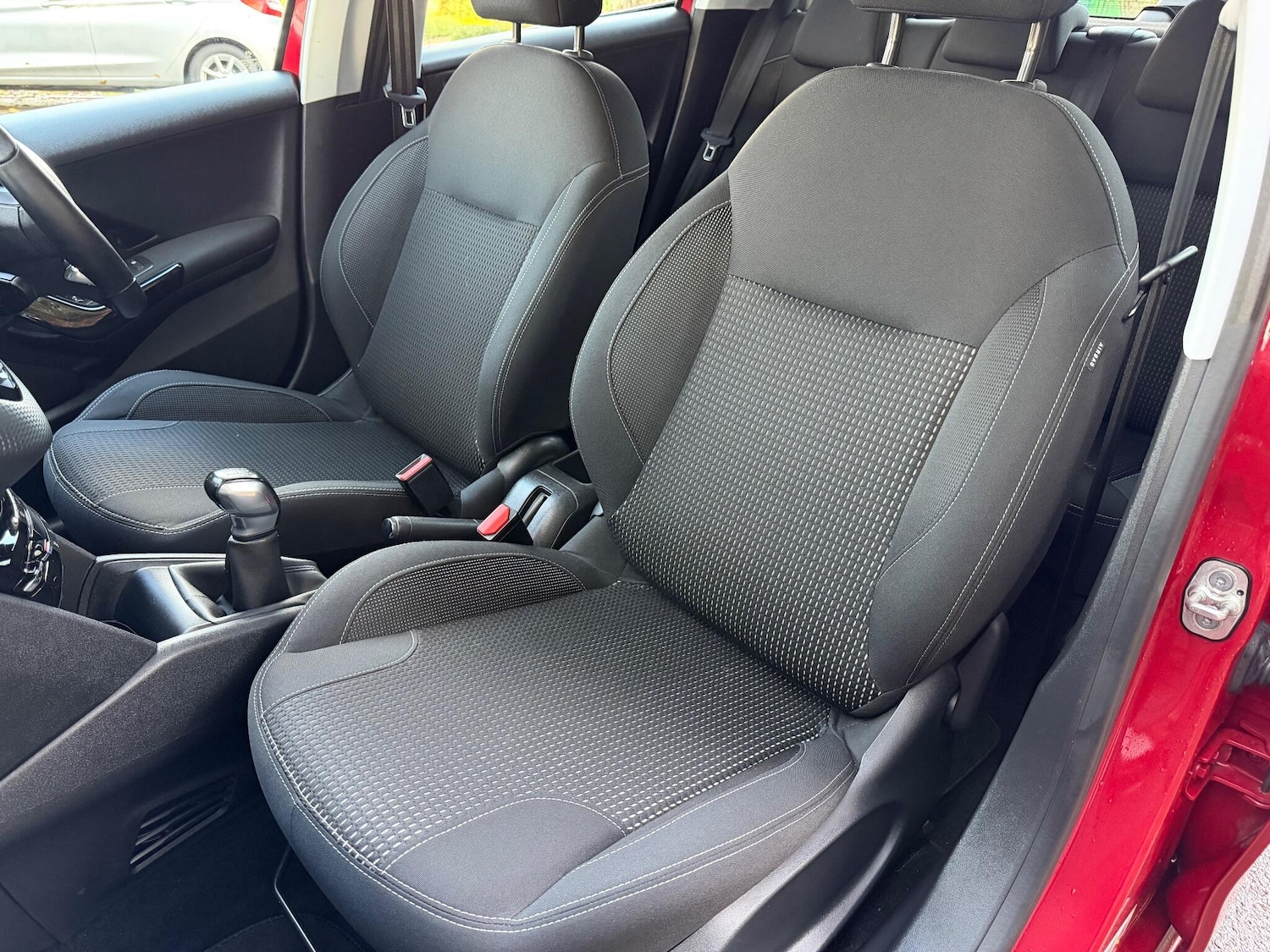 Used Peugeot 208 for sale - 76995437: Photo 27