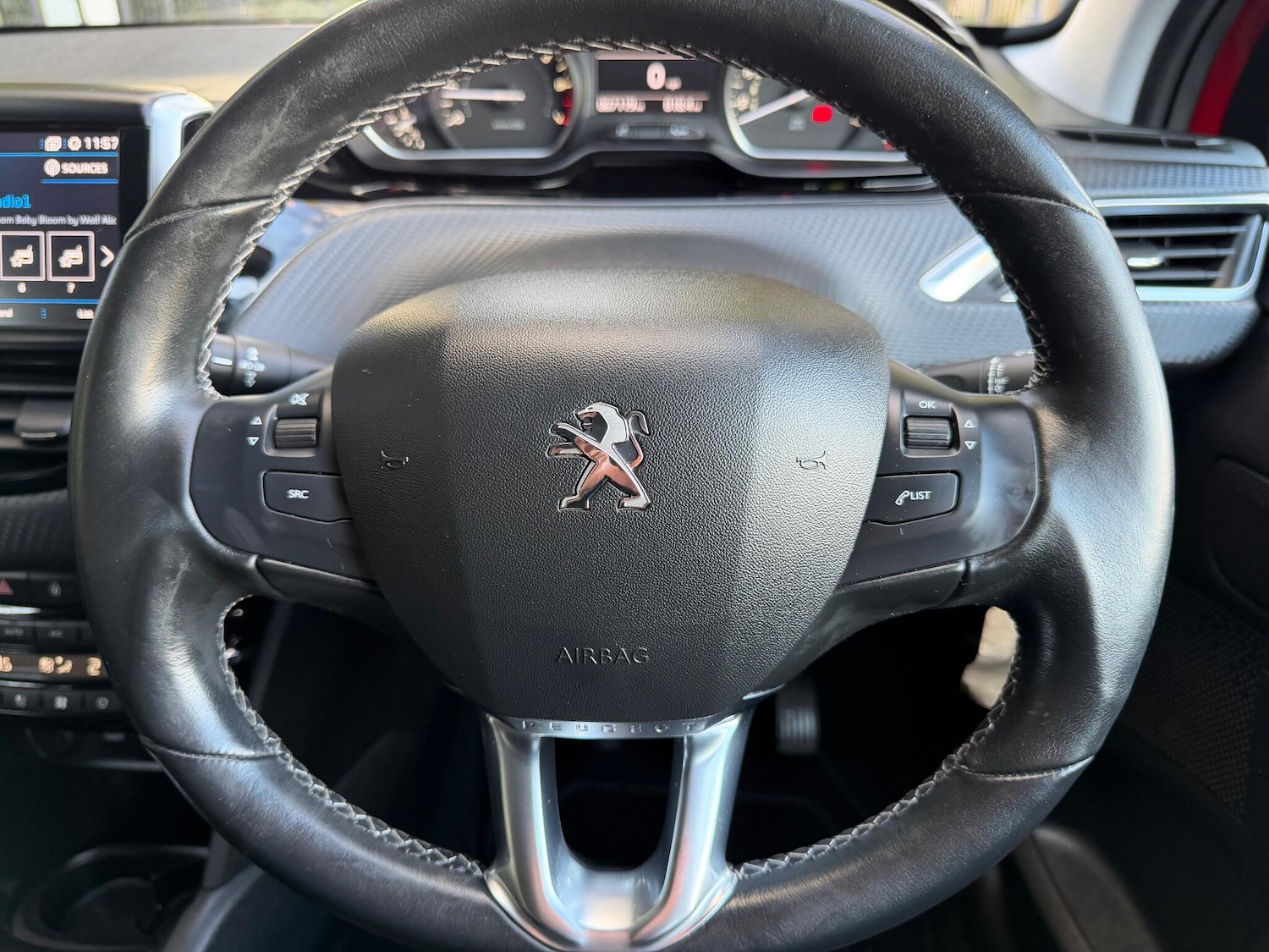 Used Peugeot 208 for sale - 76995437: Photo 28