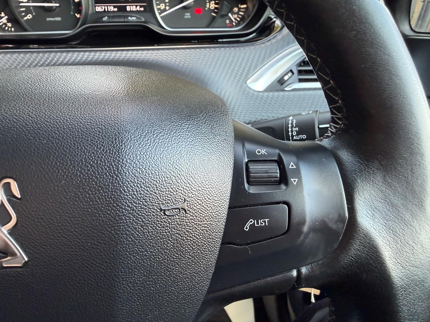 Used Peugeot 208 for sale - 76995437: Photo 34