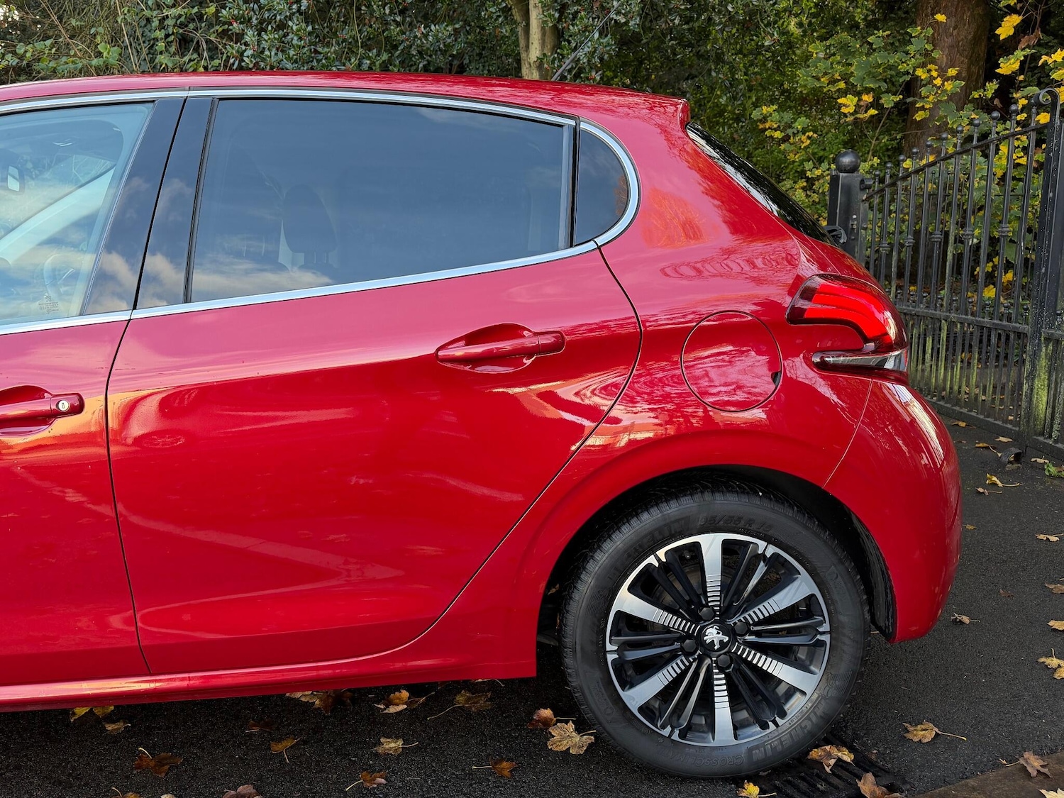 Used Peugeot 208 for sale - 76995437: Photo 4