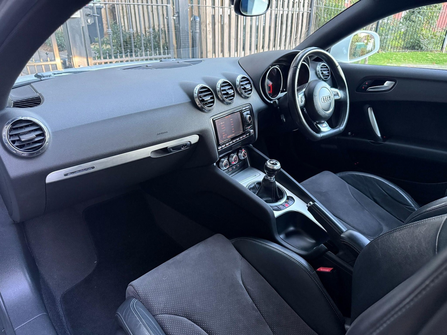 Used Audi TT 2013 for sale - 76991177: Photo 14