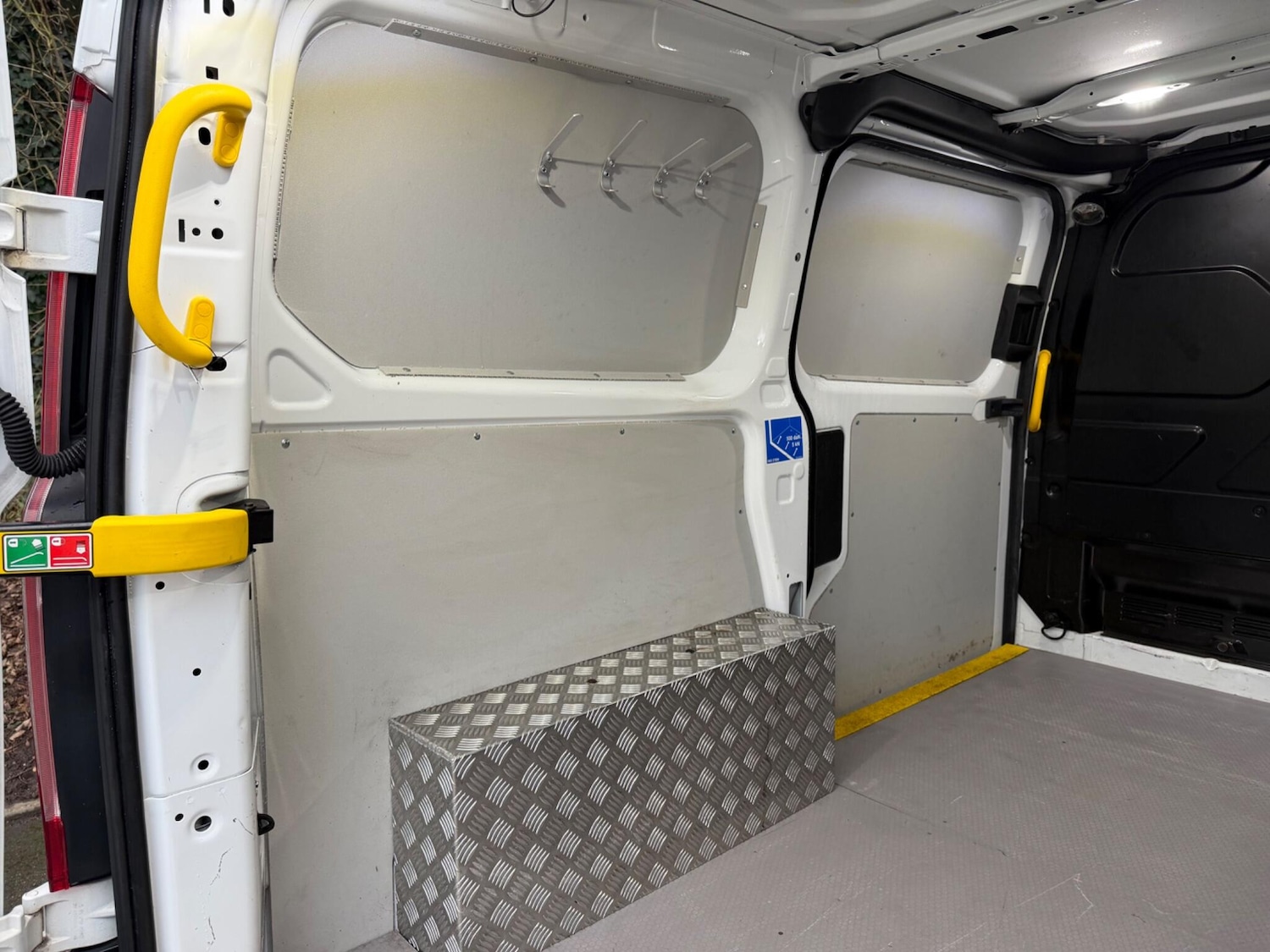 Used Ford Transit Custom 2019 for sale - 77345611: Photo 41