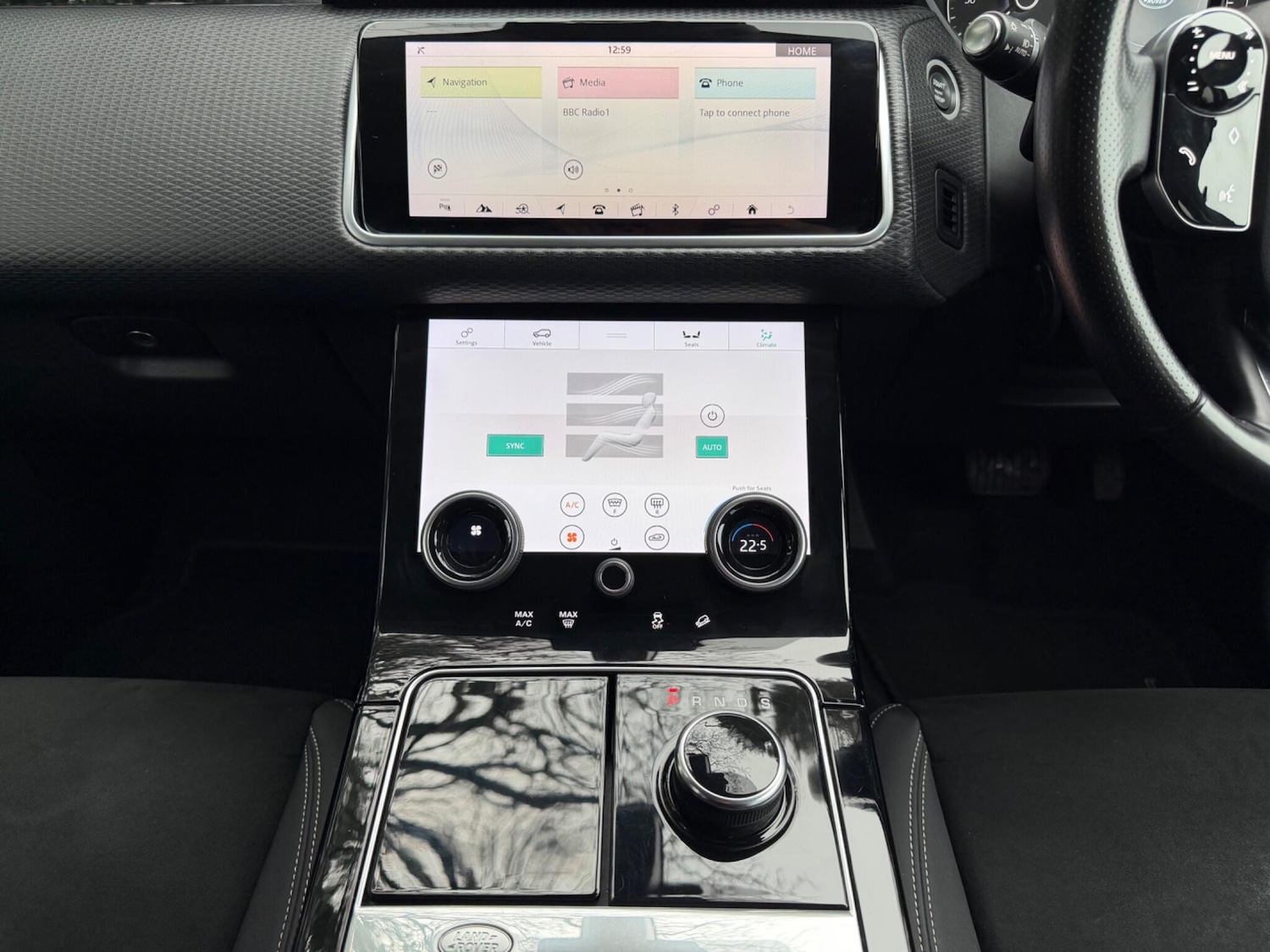 Used Land Rover Range Rover Velar 2018 for sale - 77163124: Photo 35