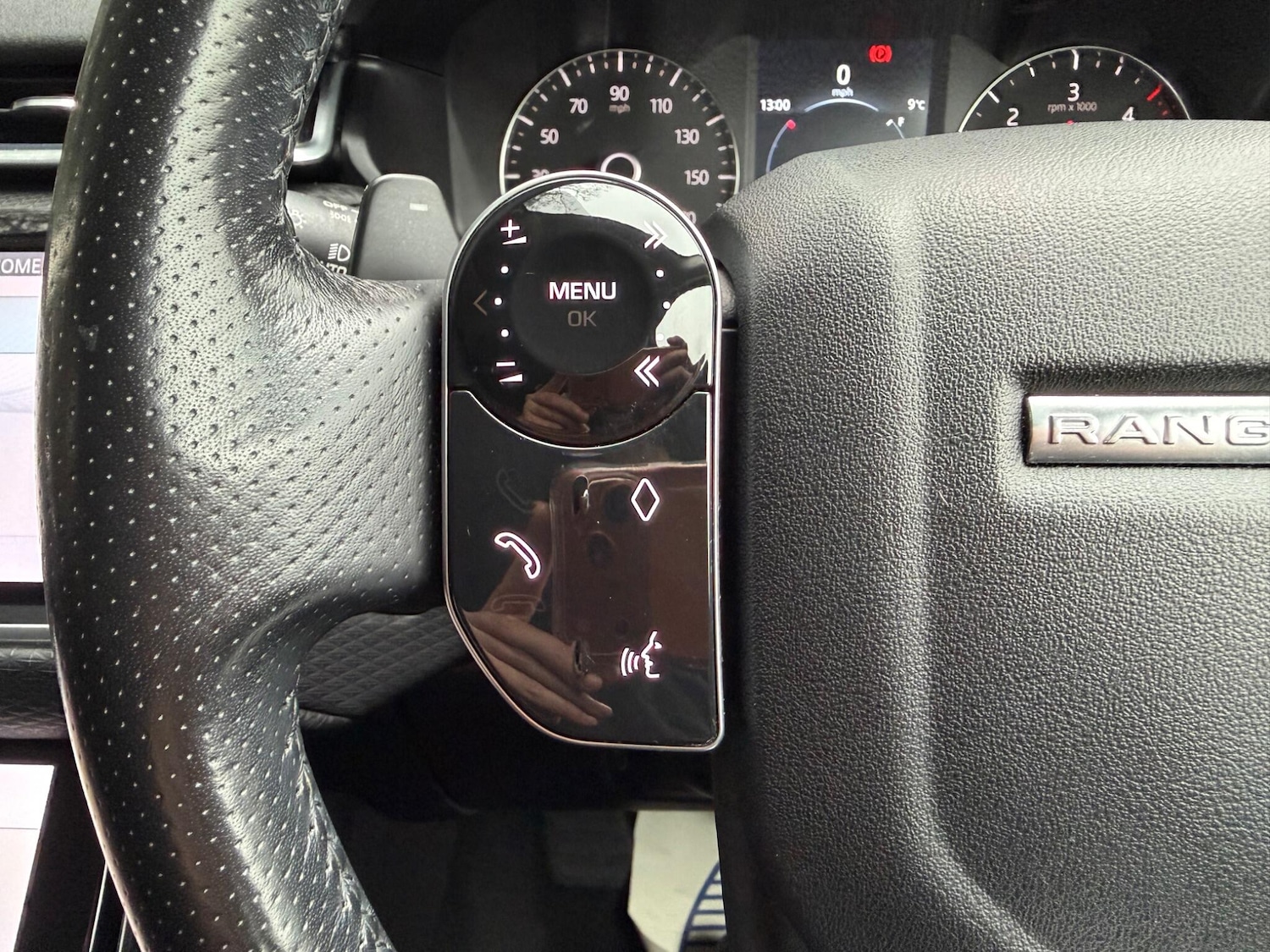 Used Land Rover Range Rover Velar 2018 for sale - 77163124: Photo 40