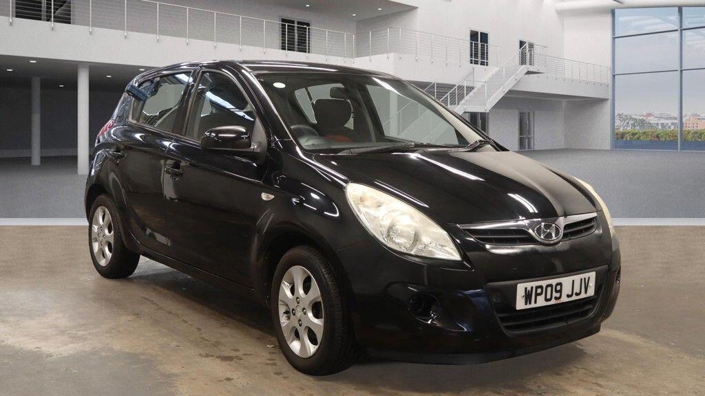 Used Hyundai i20 2009 for sale - 76499752: Photo 1