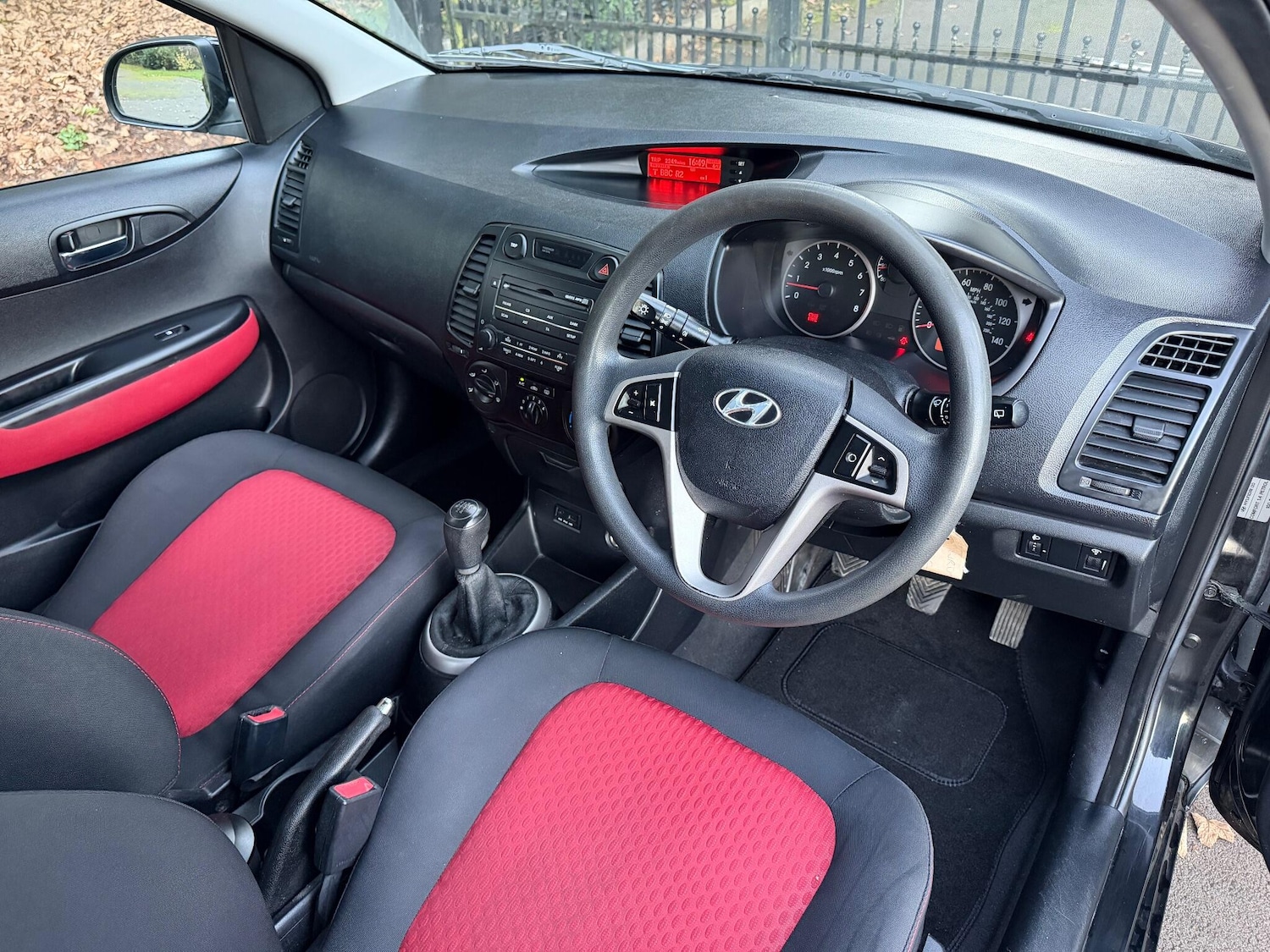 Used Hyundai i20 2009 for sale - 76499752: Photo 21