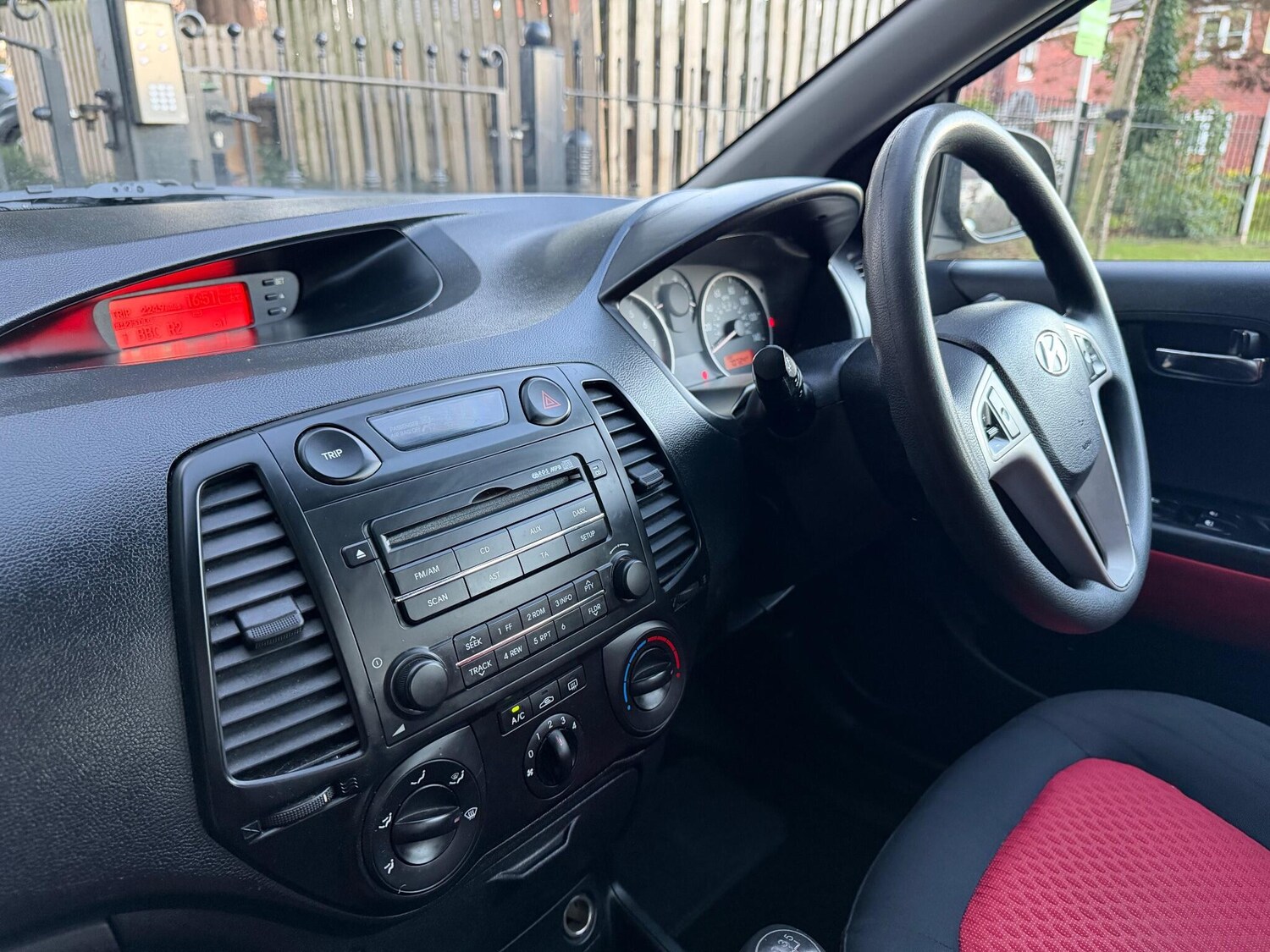 Used Hyundai i20 2009 for sale - 76499752: Photo 29