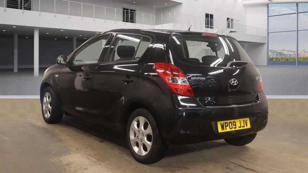 Used Hyundai i20 2009 for sale - 76499752: Photo 3