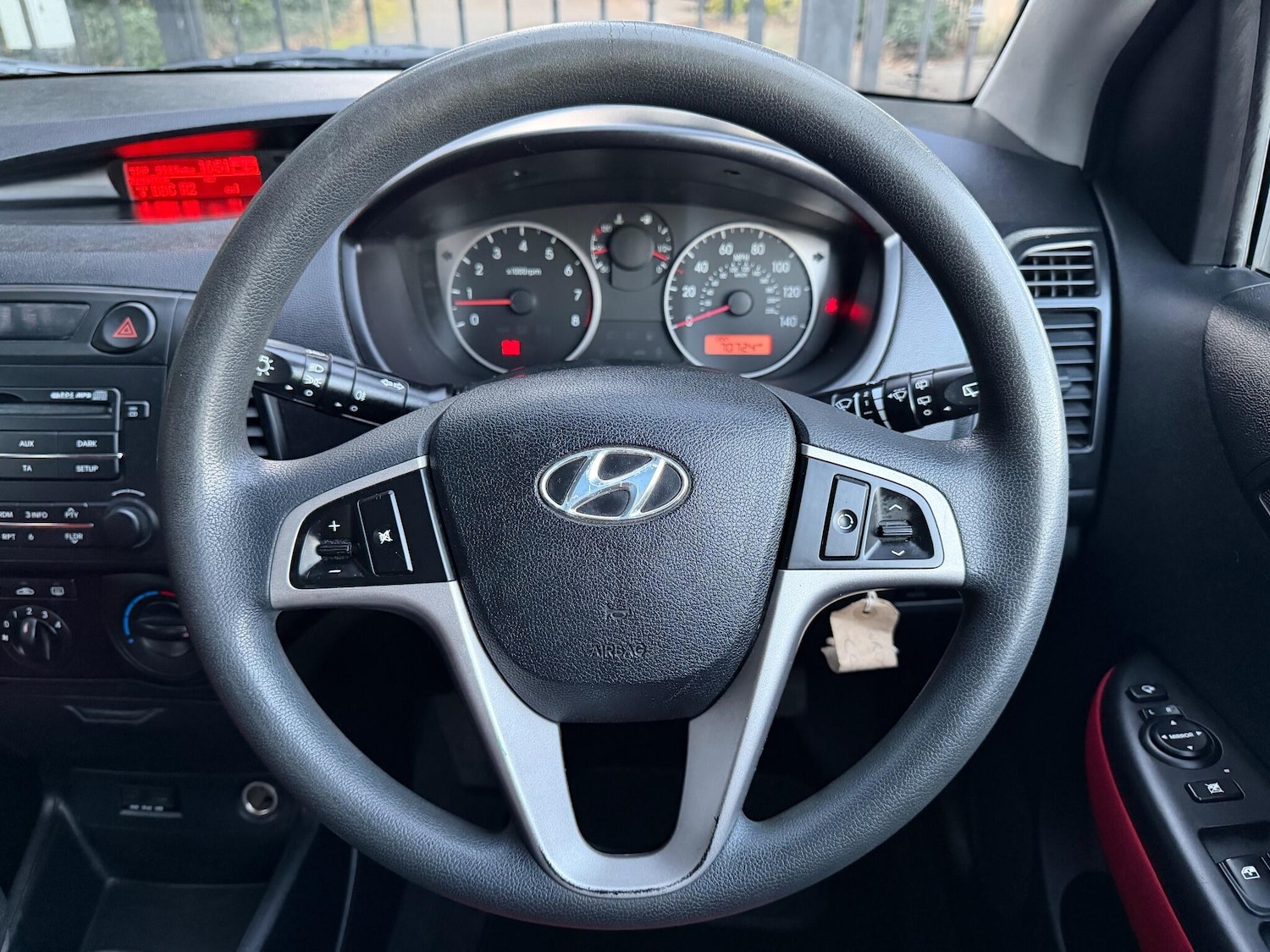 Used Hyundai i20 2009 for sale - 76499752: Photo 32