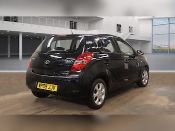 Used Hyundai i20 2009 for sale - 76499752: Photo