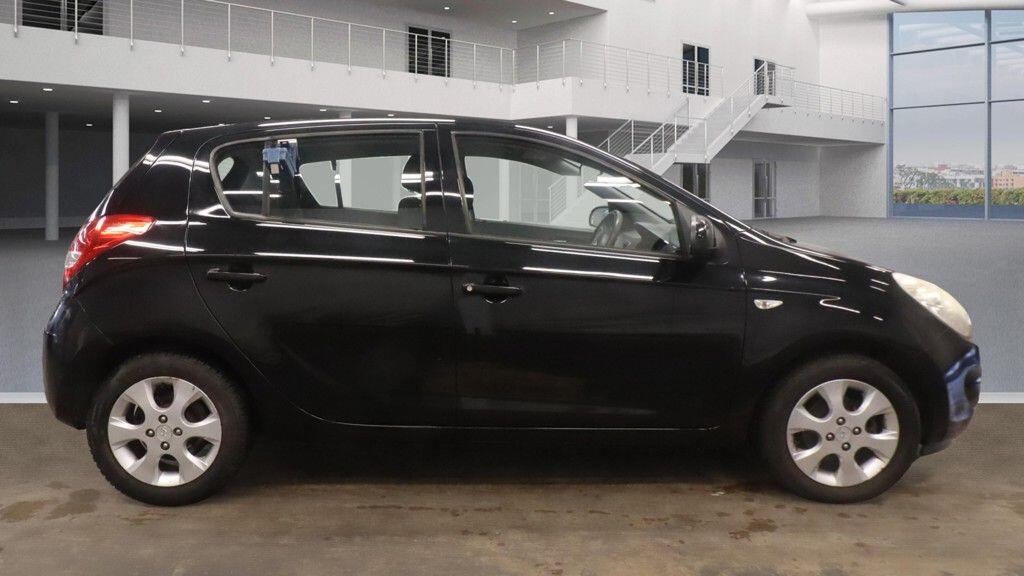 Used Hyundai i20 2009 for sale - 76499752: Photo 5