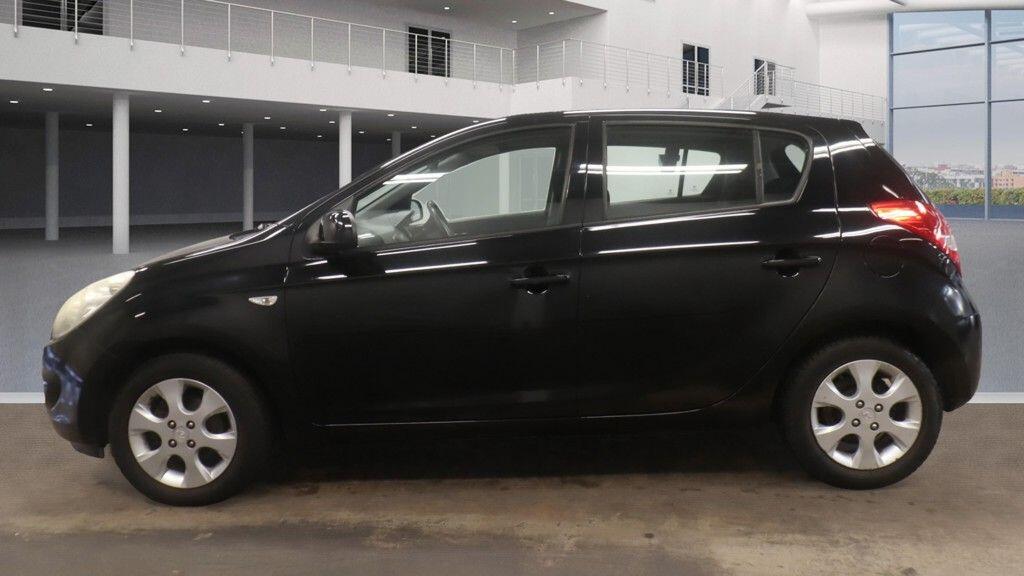 Used Hyundai i20 2009 for sale - 76499752: Photo 6