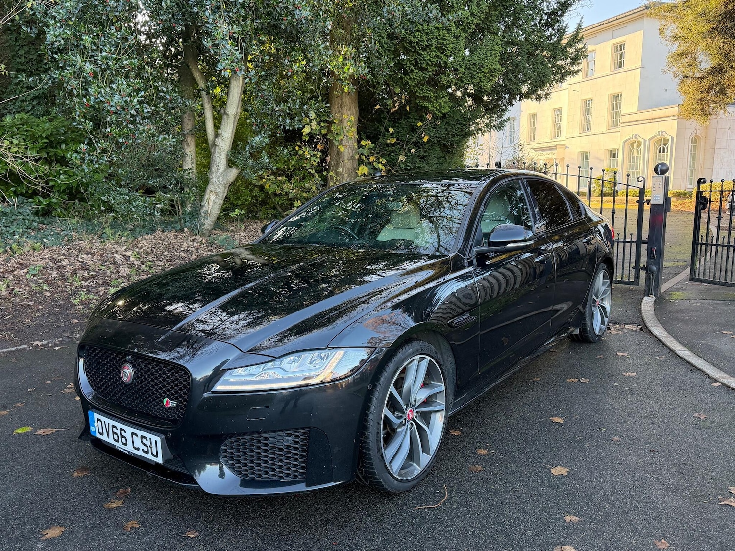 Used Jaguar XF 2016 for sale - 76671566: Photo 1