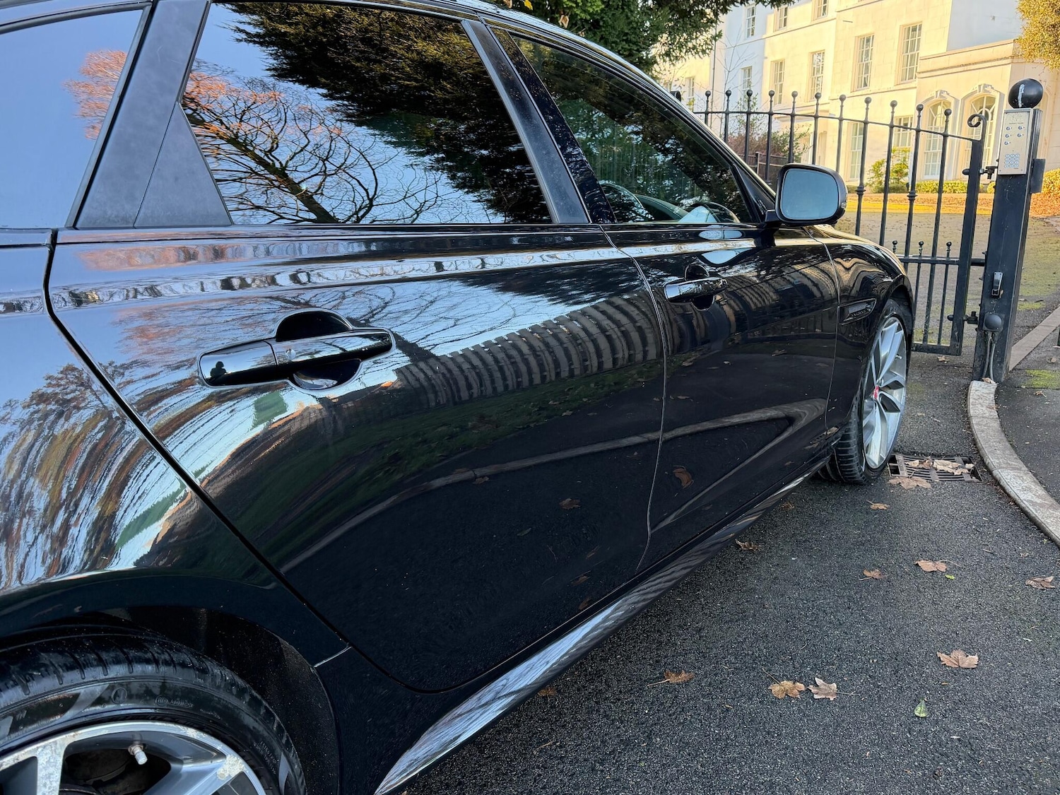 Used Jaguar XF 2016 for sale - 76671566: Photo 17