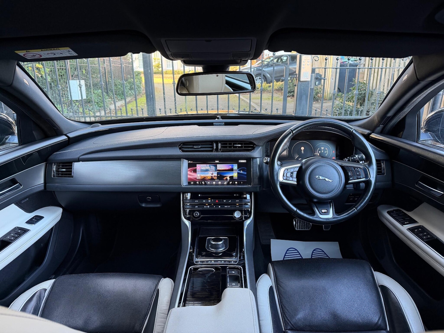 Used Jaguar XF 2016 for sale - 76671566: Photo 32