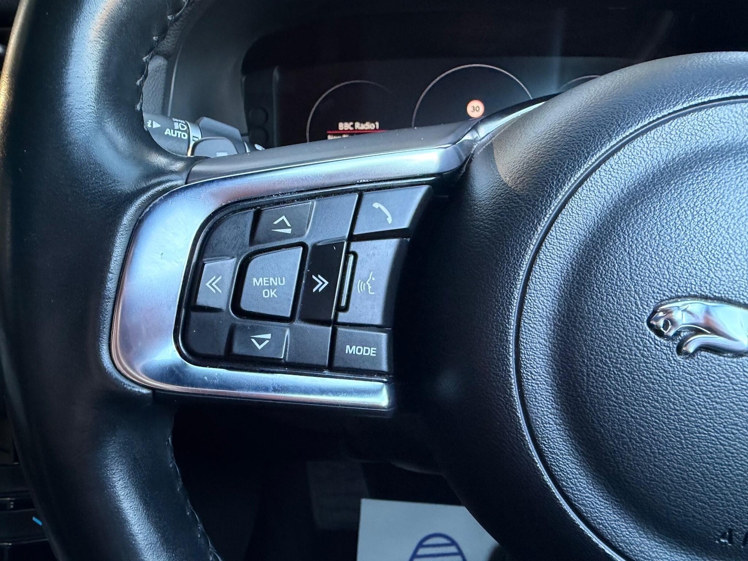 Used Jaguar XF 2016 for sale - 76671566: Photo 41