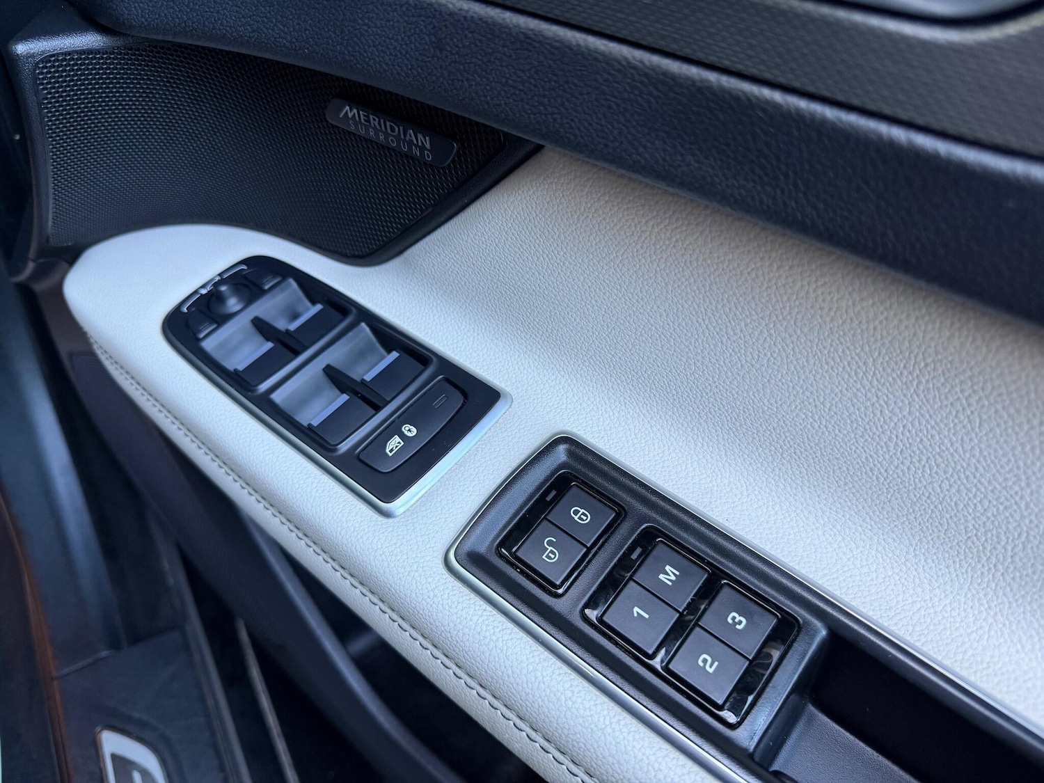 Used Jaguar XF 2016 for sale - 76671566: Photo 48