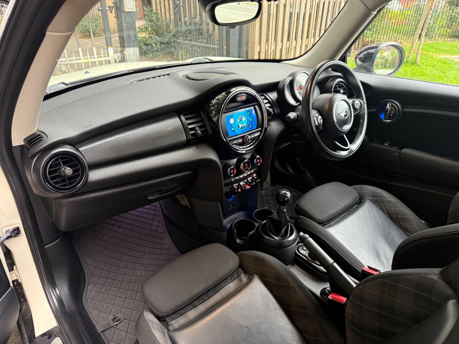 Used MINI Hatch 2018 for sale - 76989677: Photo 21