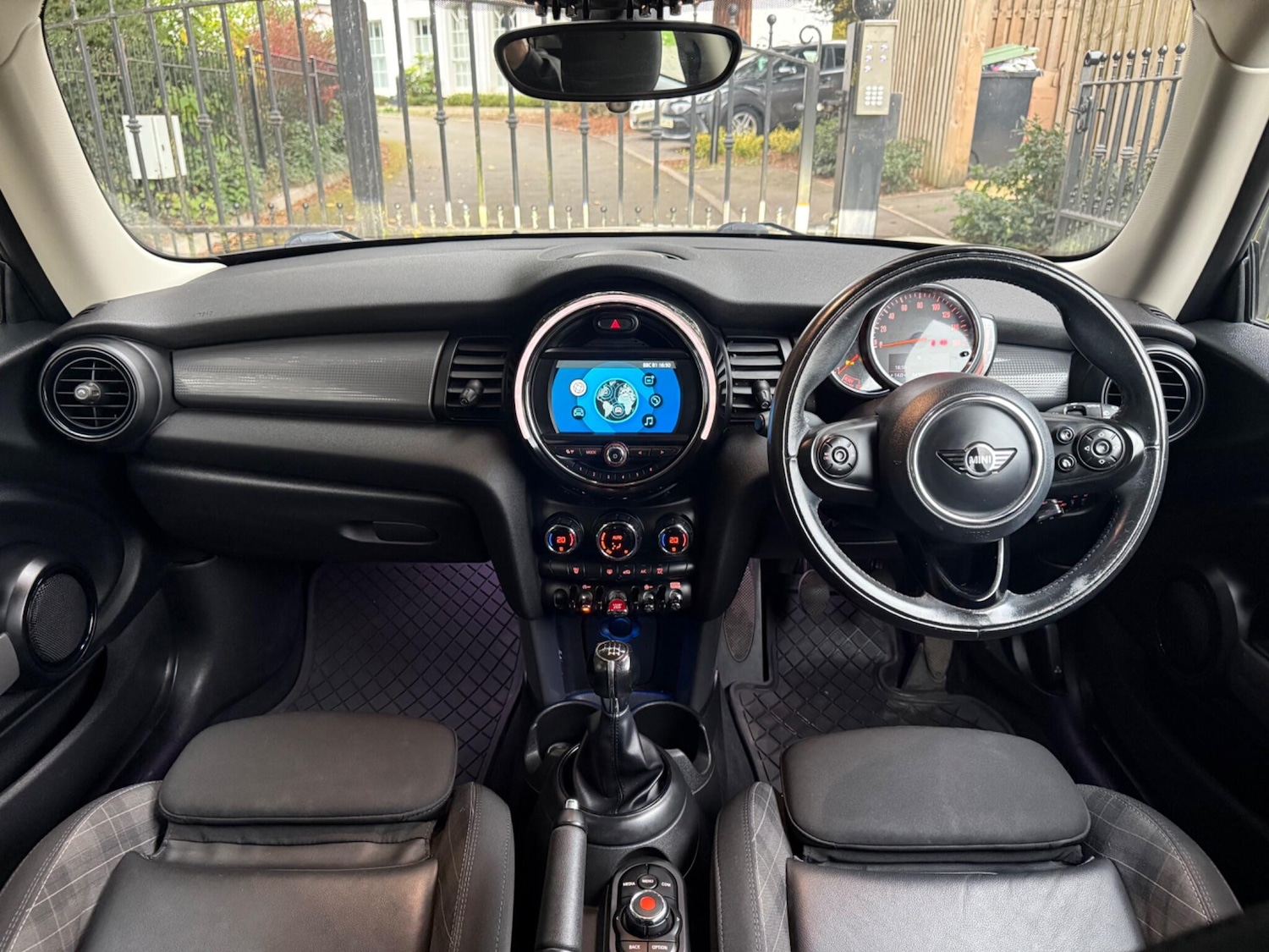 Used MINI Hatch 2018 for sale - 76989677: Photo 25