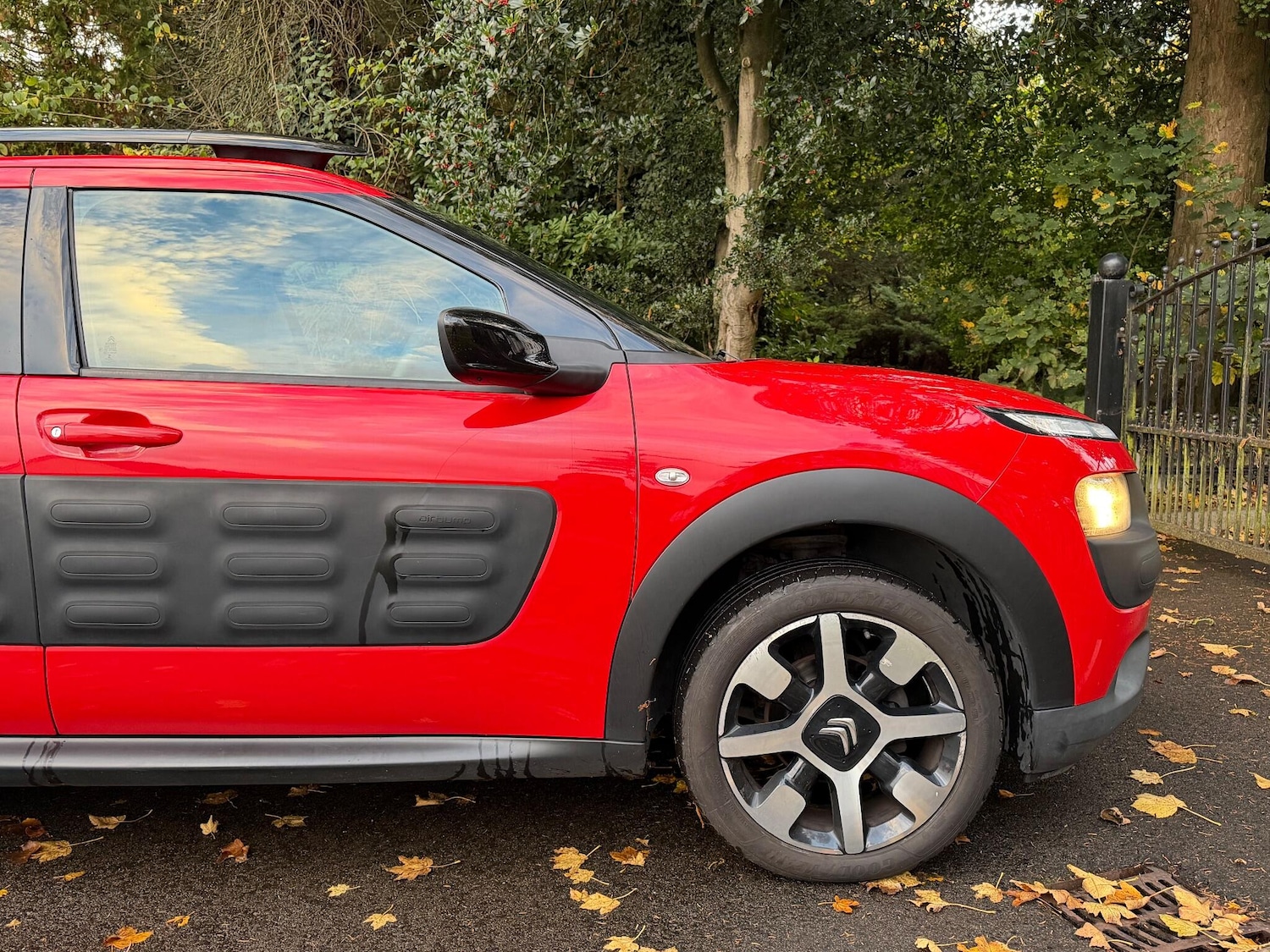 Used Citroen C4 Cactus 2015 for sale - 76440457: Photo 12