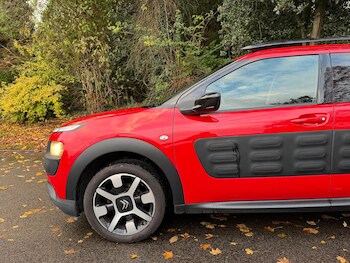 Used Citroen C4 Cactus 2015 for sale - 76440457: Photo