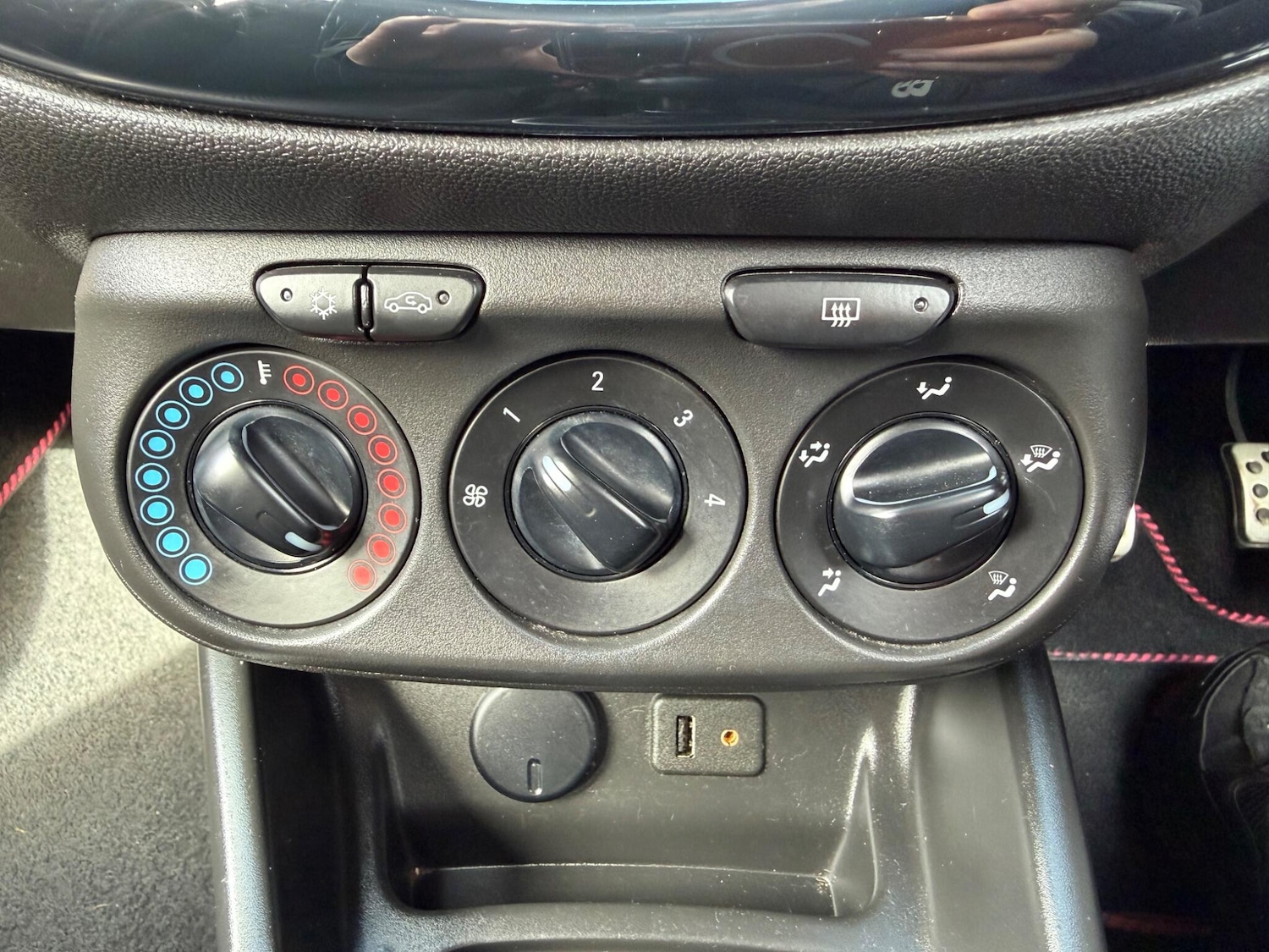 Used Vauxhall Corsa 2015 for sale - 78034170: Photo 37