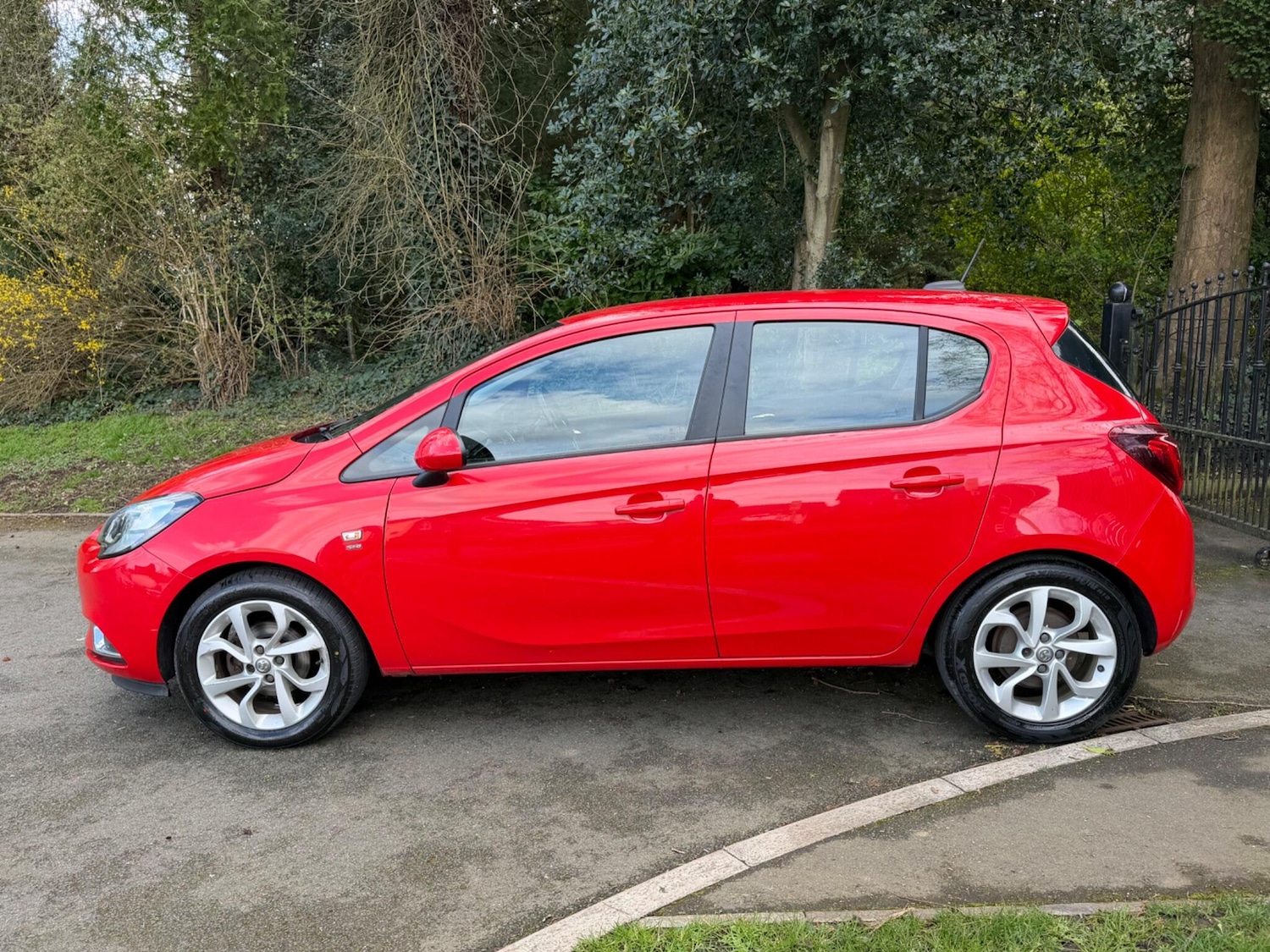 Used Vauxhall Corsa 2015 for sale - 78034170: Photo 4