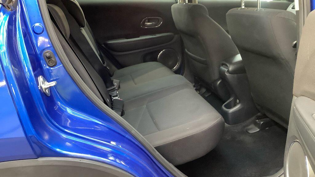 Used Honda HR-V for sale - 77898180: Photo 8