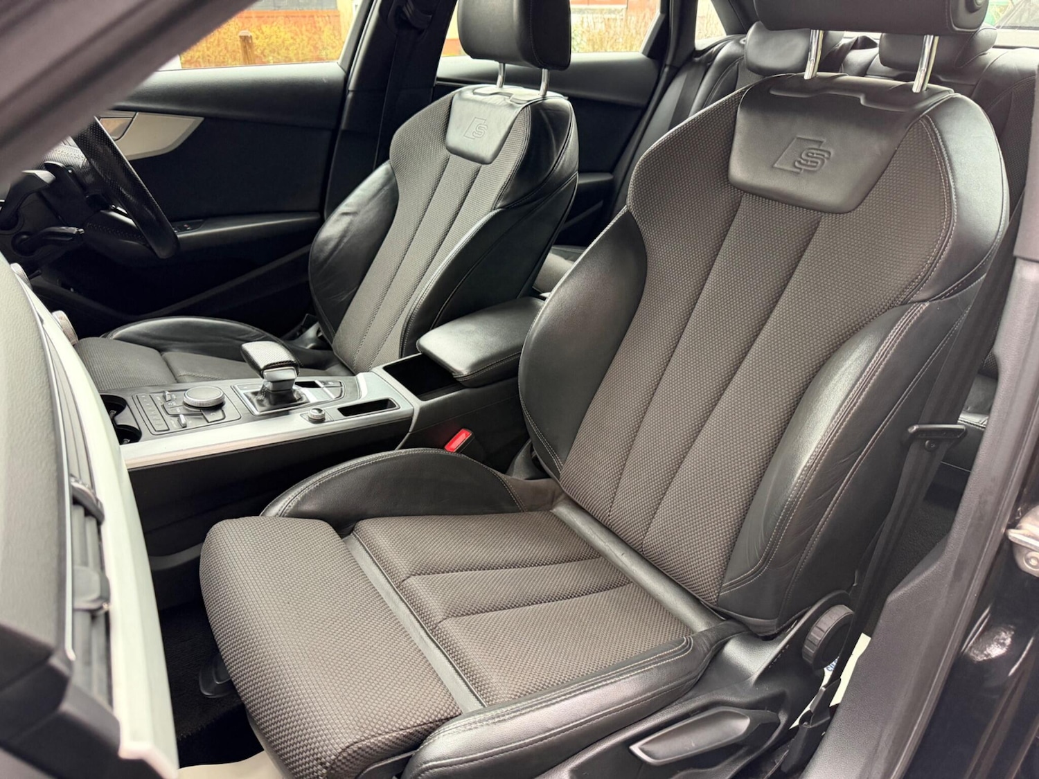 Used Audi A4 2016 for sale - 77163126: Photo 28