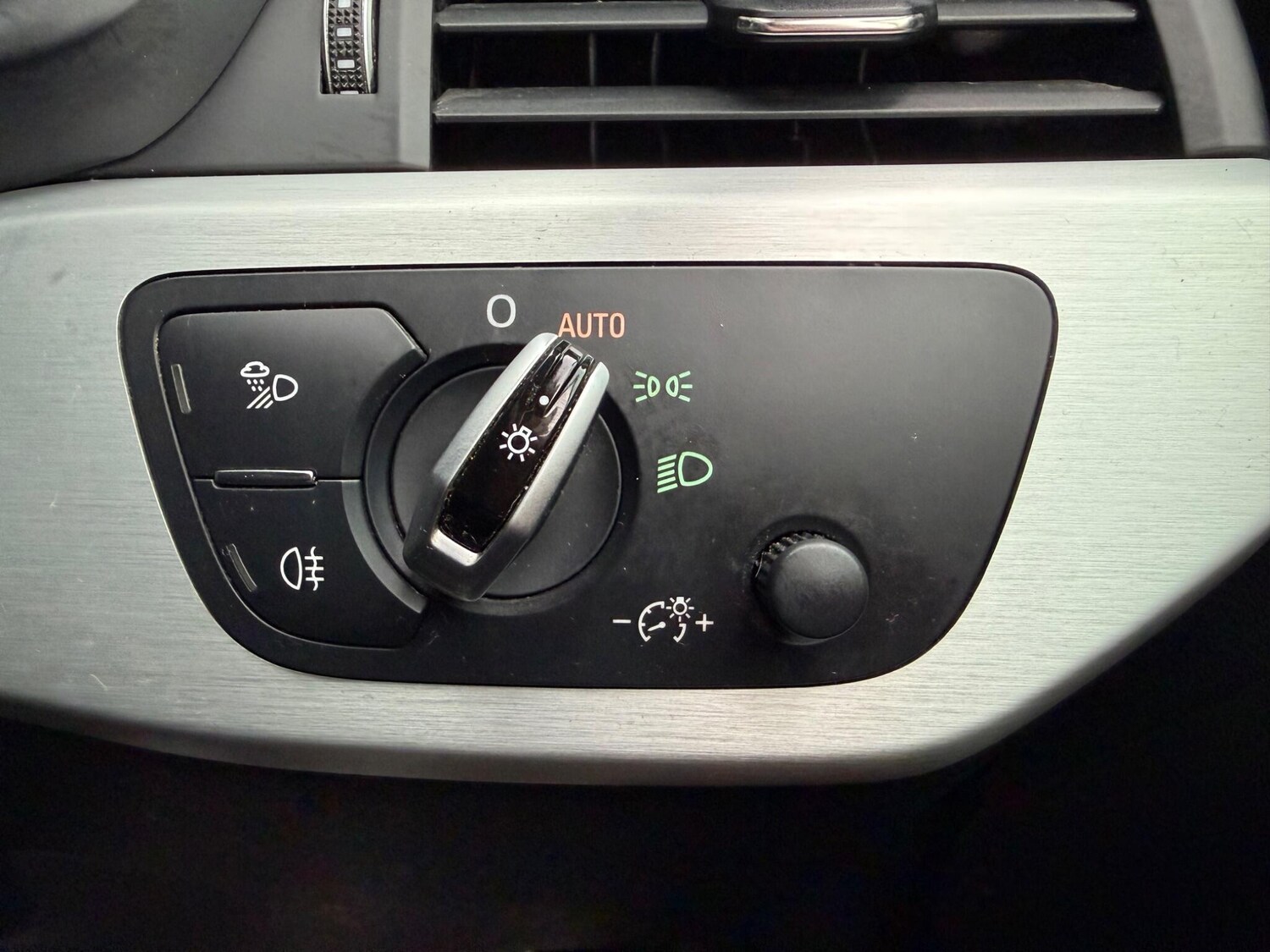 Used Audi A4 2016 for sale - 77163126: Photo 43