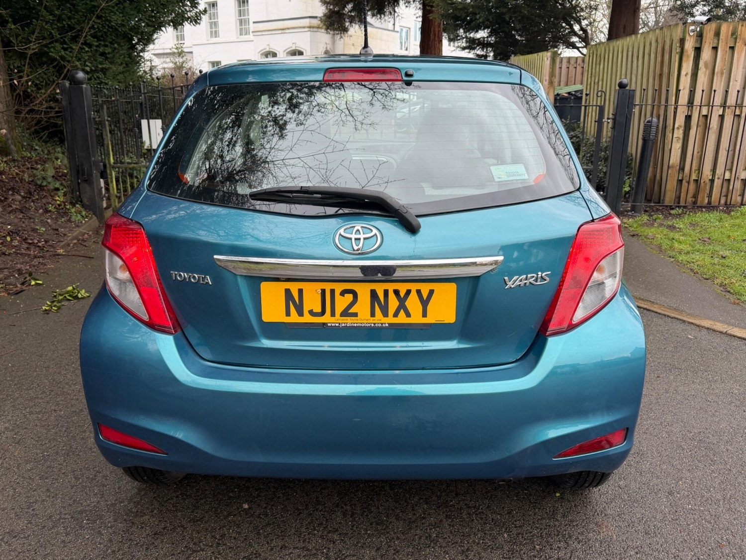 Used Toyota Yaris 2012 for sale - 77215689: Photo 12