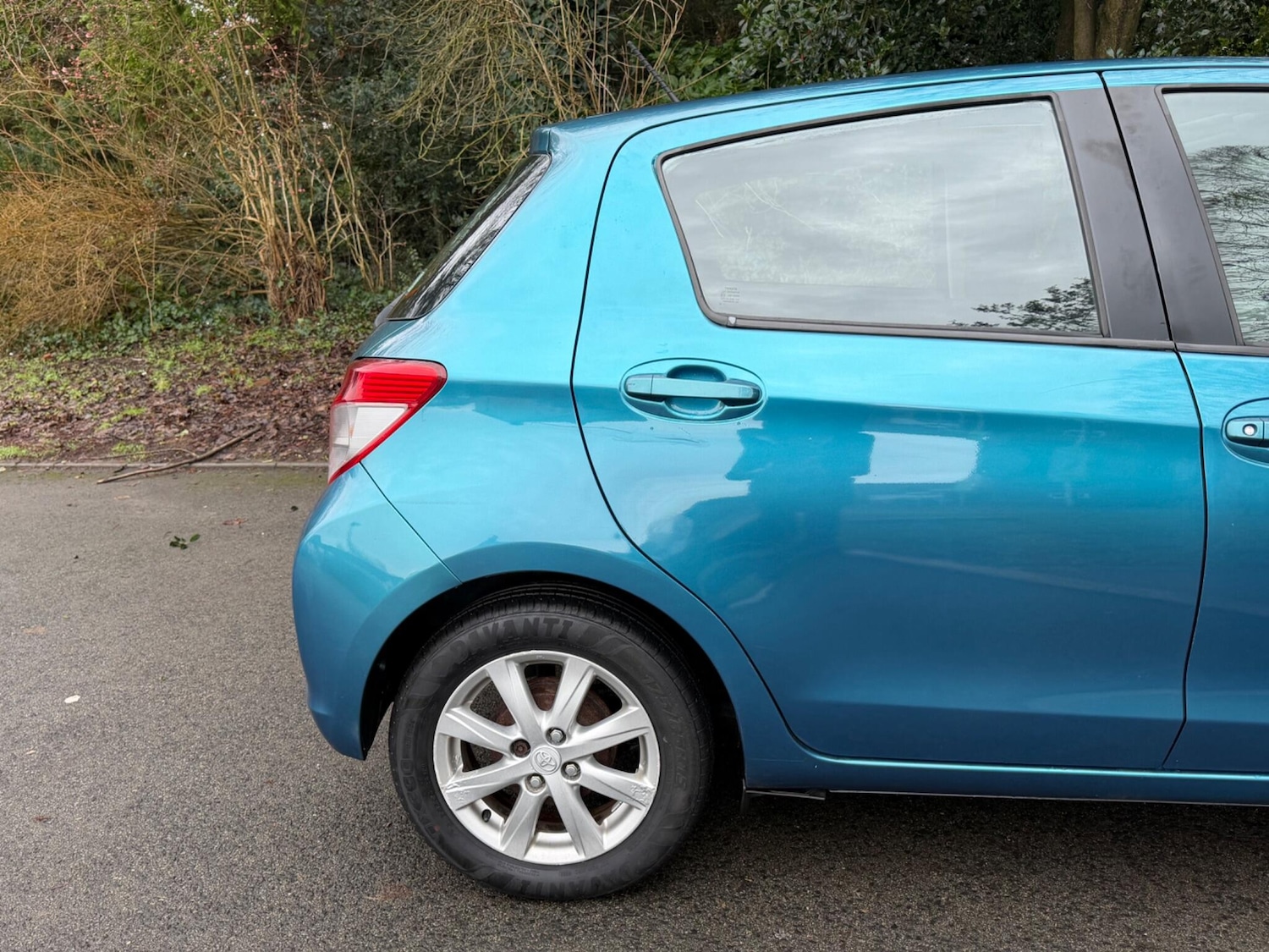 Used Toyota Yaris 2012 for sale - 77215689: Photo 15