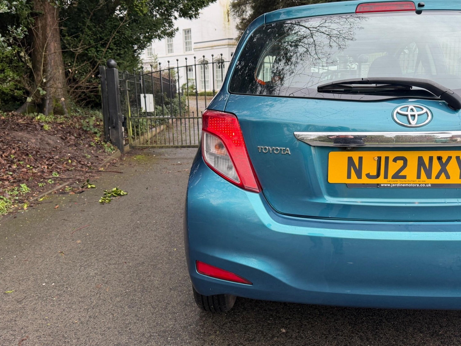 Used Toyota Yaris 2012 for sale - 77215689: Photo 19