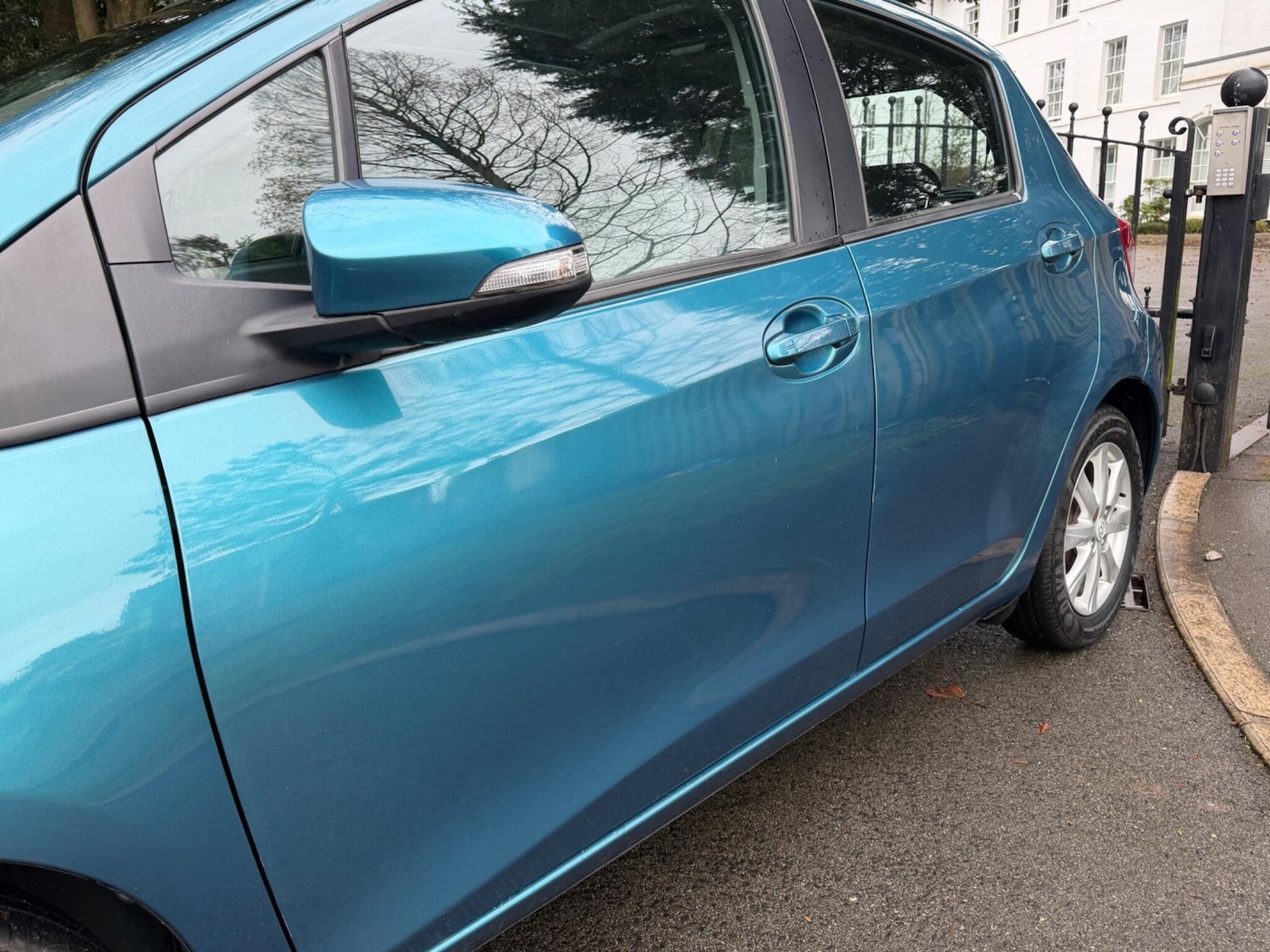 Used Toyota Yaris 2012 for sale - 77215689: Photo 7