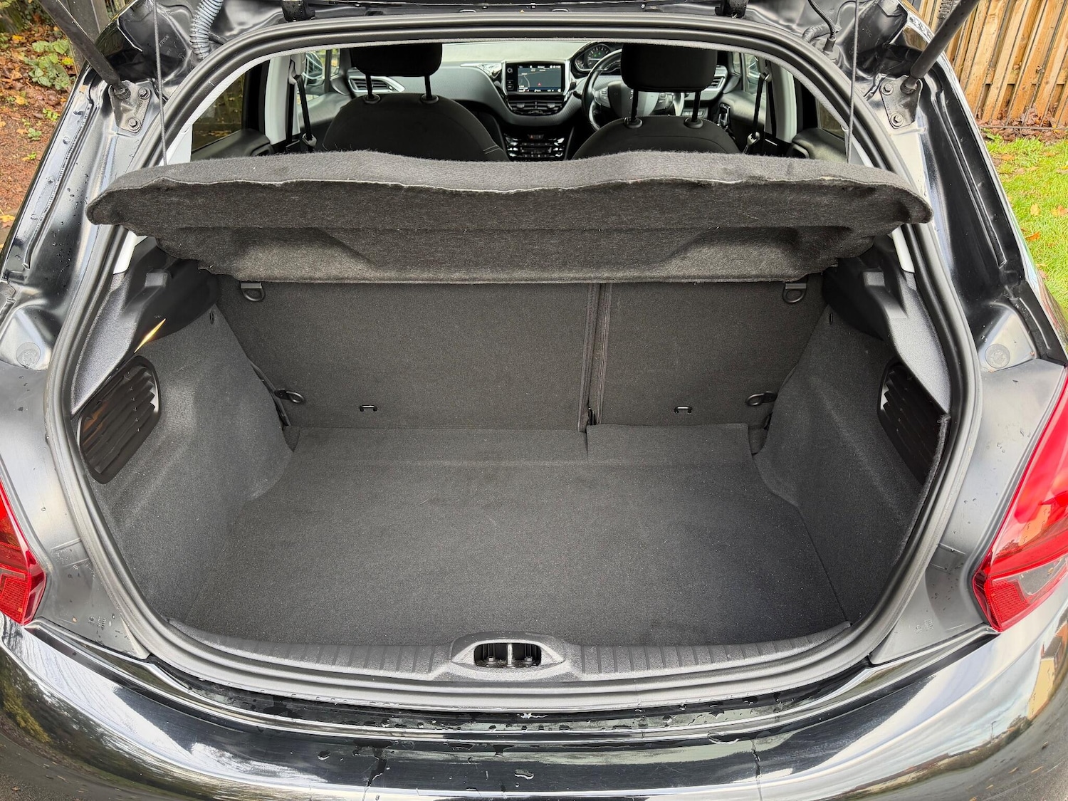 Used Peugeot 208 2018 for sale - 76591965: Photo 13