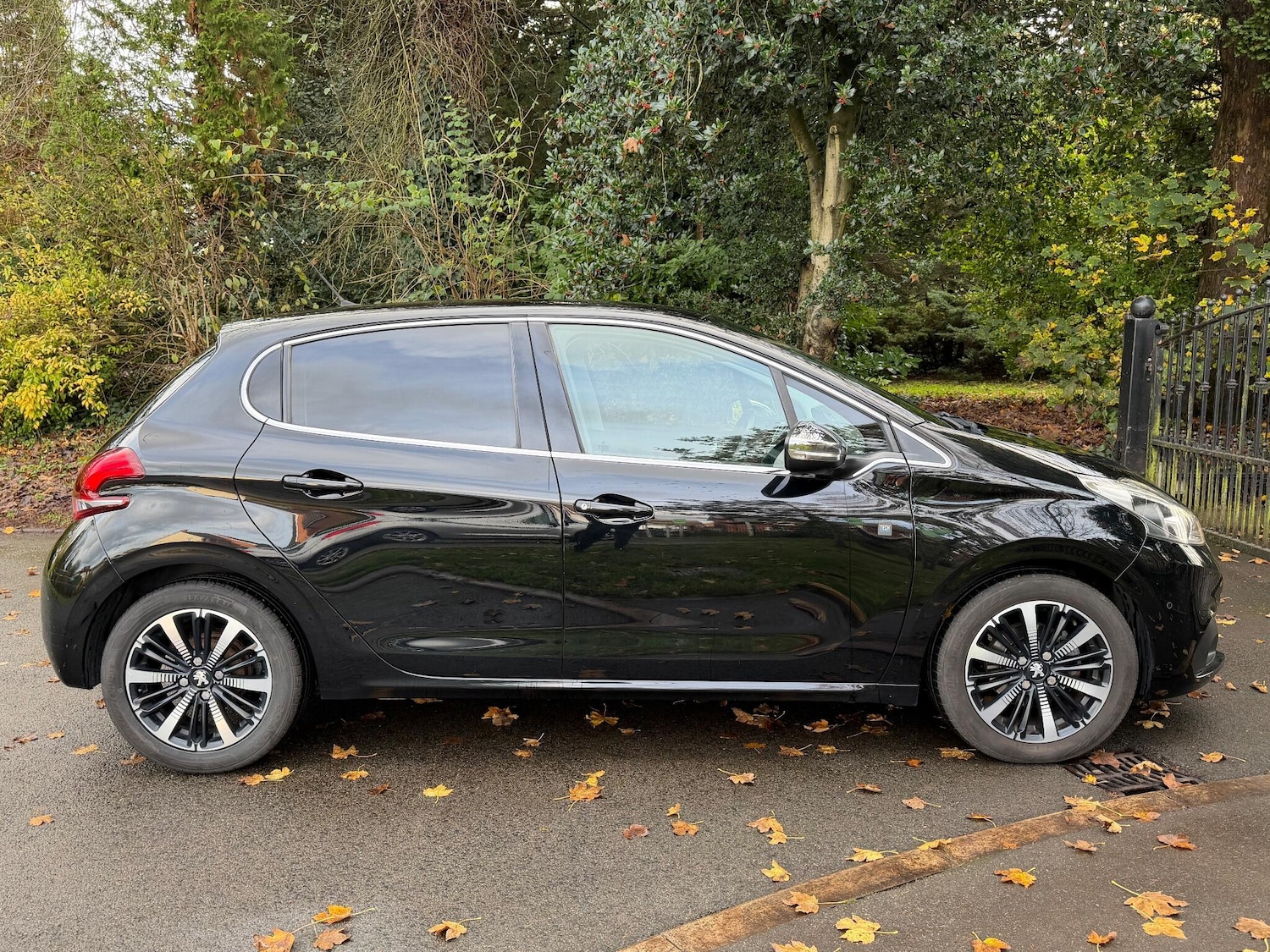 Used Peugeot 208 2018 for sale - 76591965: Photo 8
