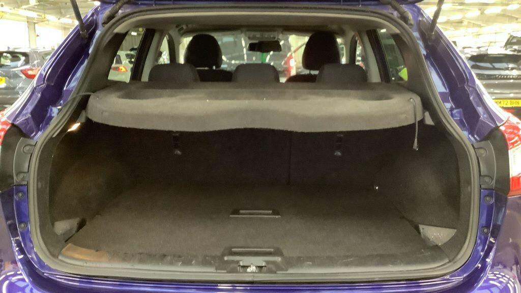 Used Nissan Qashqai for sale - 77705259: Photo 11