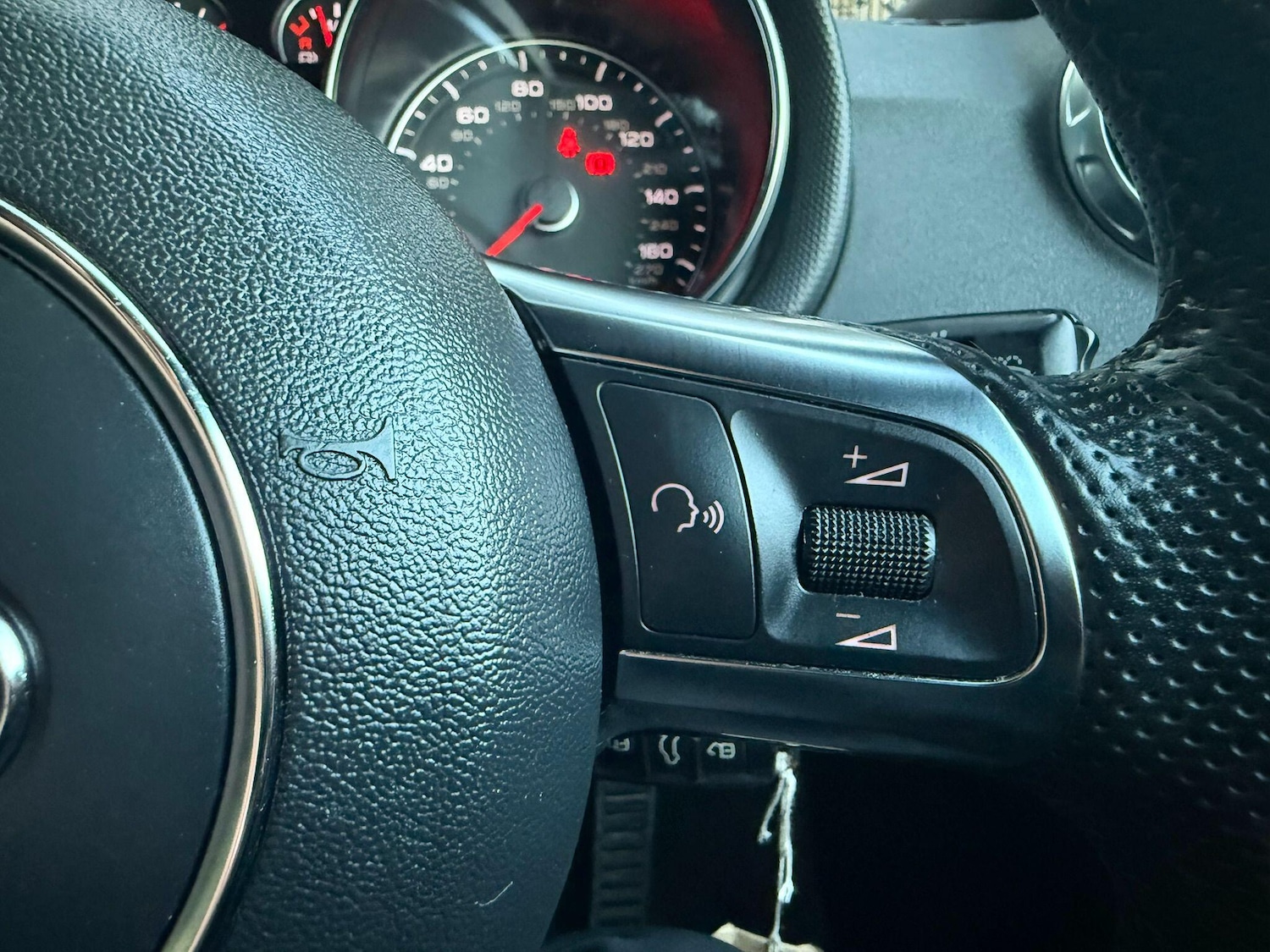 Used Audi TT 2013 for sale - 76072461: Photo 27