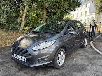 2016 (66) - 1.0T EcoBoost Zetec Euro 6 (s/s) 5dr