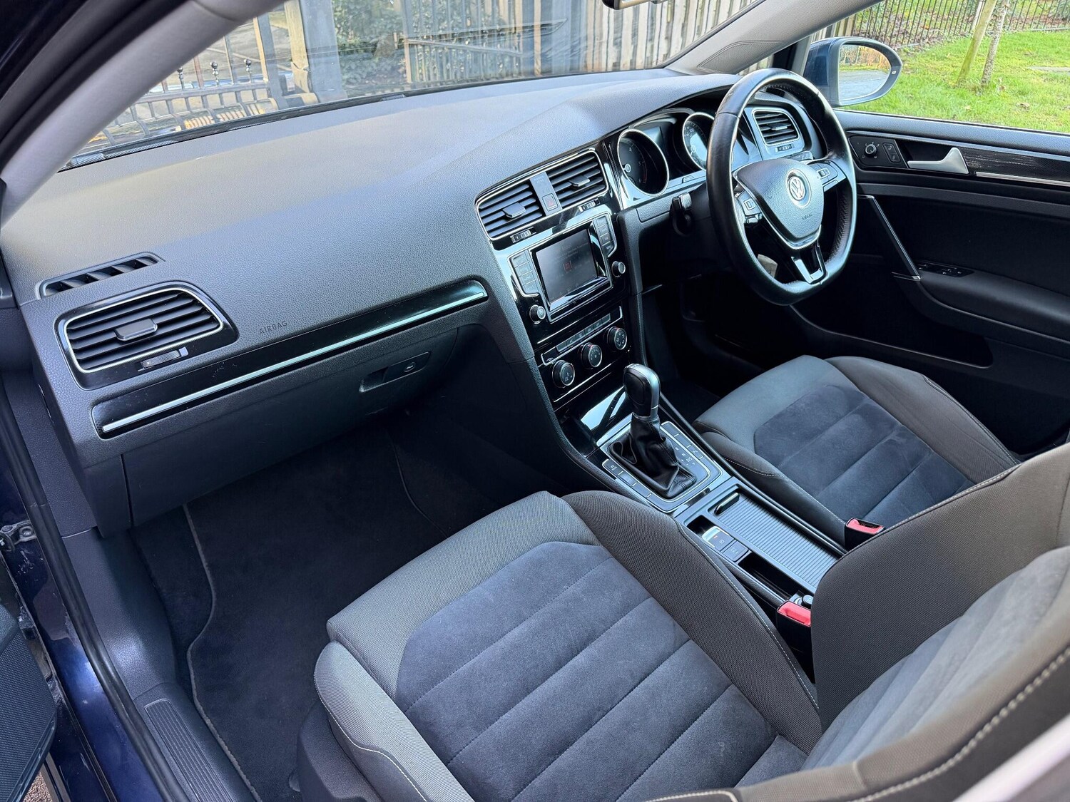 Used Volkswagen Golf 2014 for sale - 76824014: Photo 28