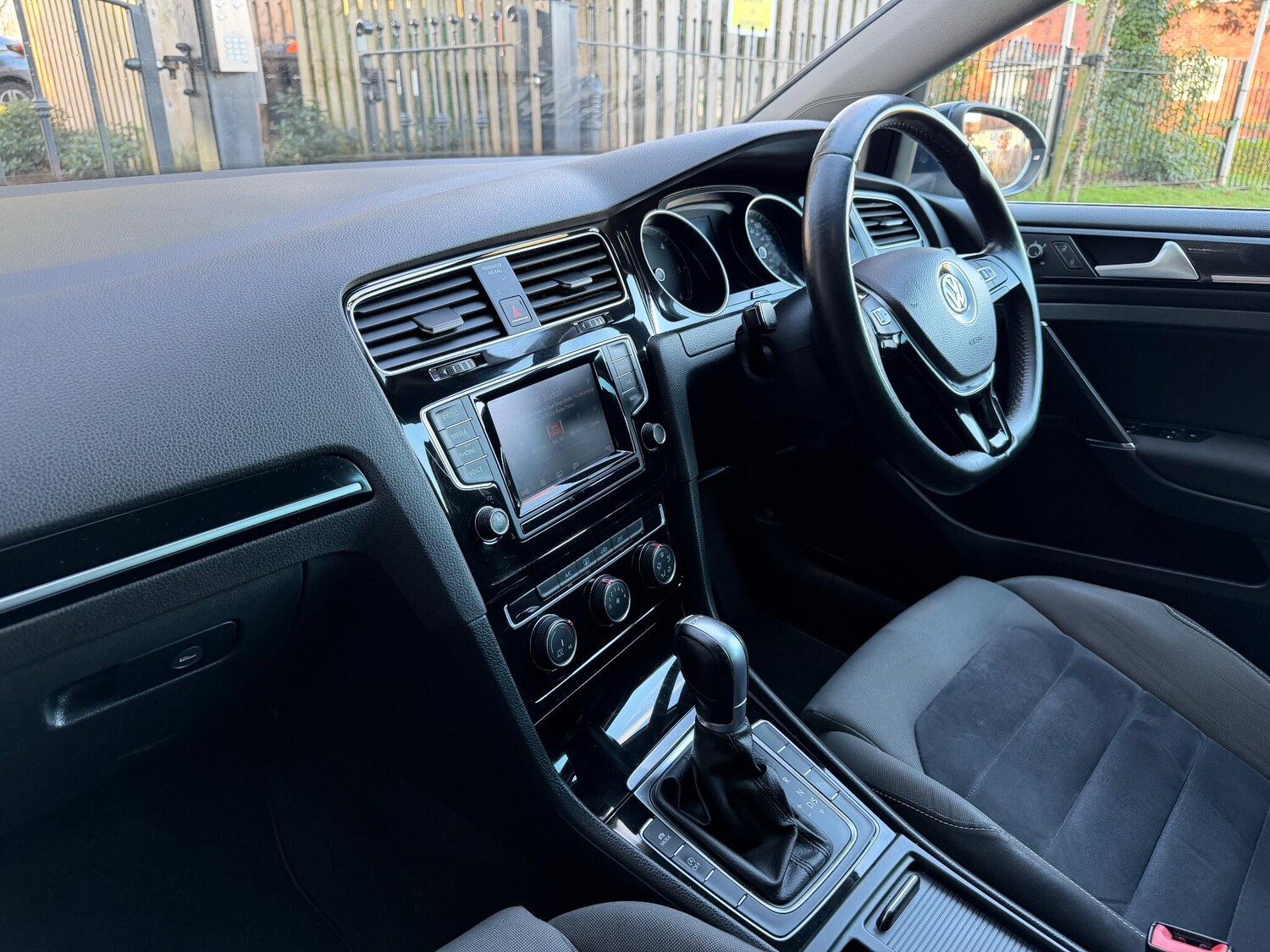 Used Volkswagen Golf 2014 for sale - 76824014: Photo 31