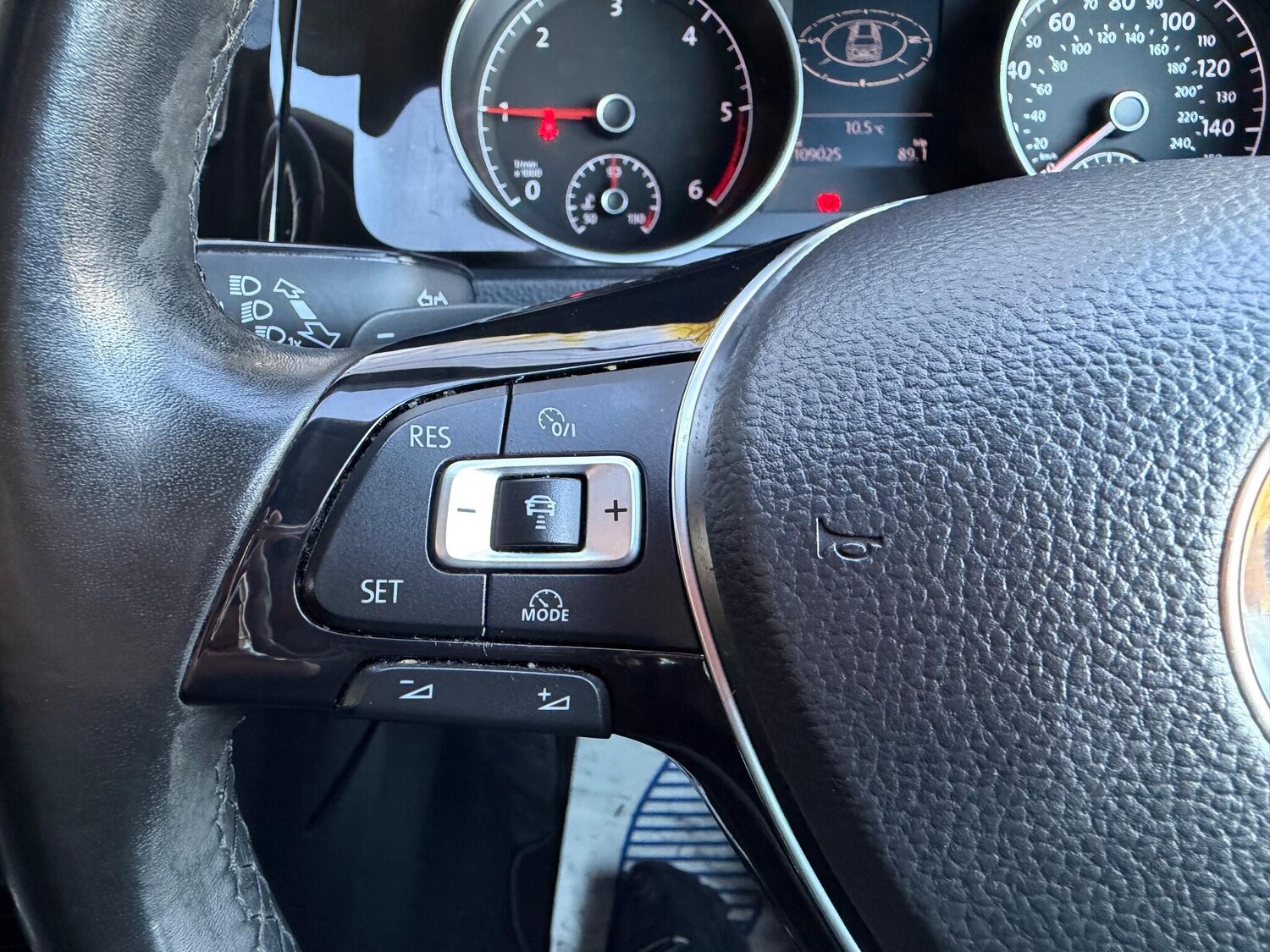 Used Volkswagen Golf 2014 for sale - 76824014: Photo 44