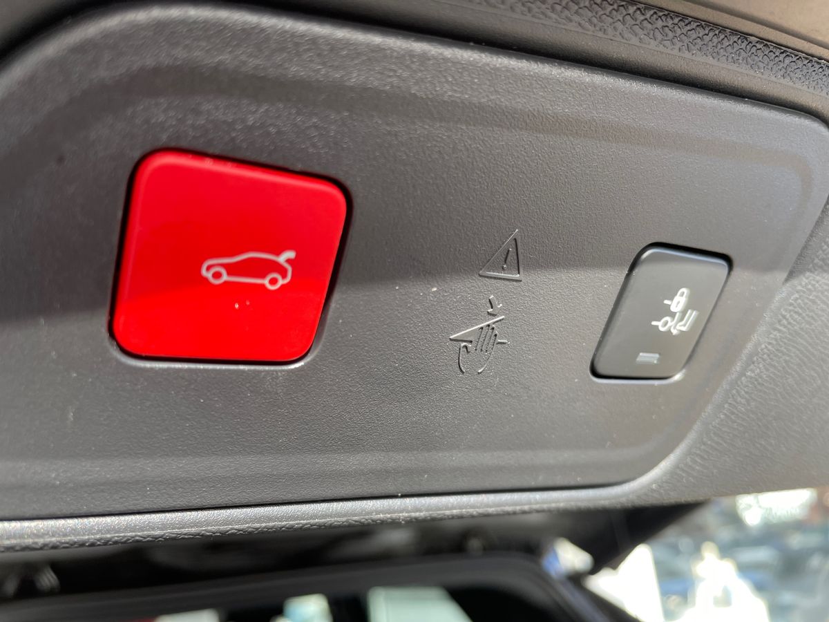 Used Peugeot 3008 2023 for sale - 76328386: Photo 36