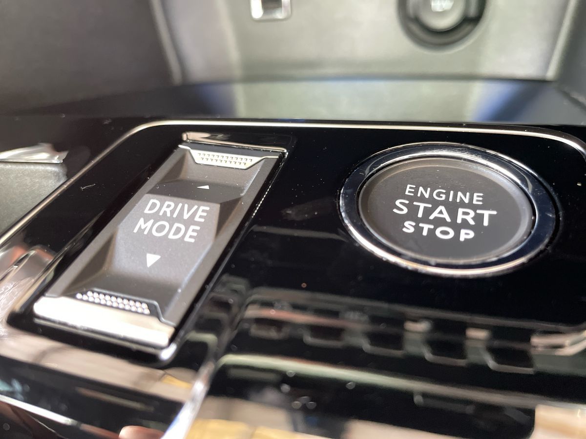 Used Peugeot 3008 2023 for sale - 76328386: Photo 44