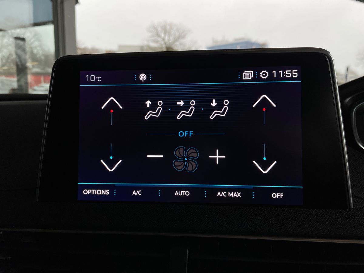 Used Peugeot 3008 2018 for sale - 77388980: Photo 26