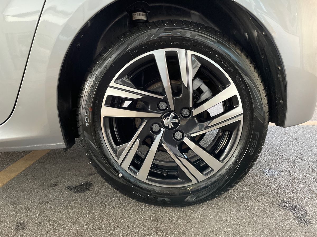 Used Peugeot 208 2022 for sale - 76410502: Photo 15