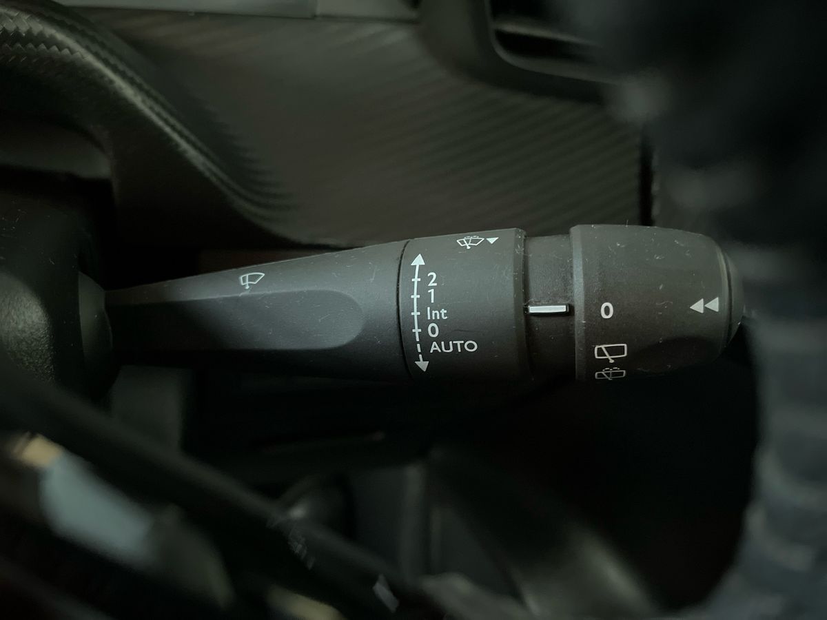 Used Peugeot 208 2022 for sale - 76410502: Photo 38